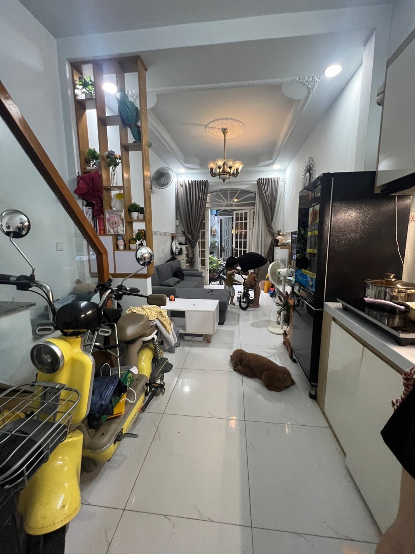 Nhà 2 phòng ngủ có ban công, hẻm xe ba gác quận Tân Bình