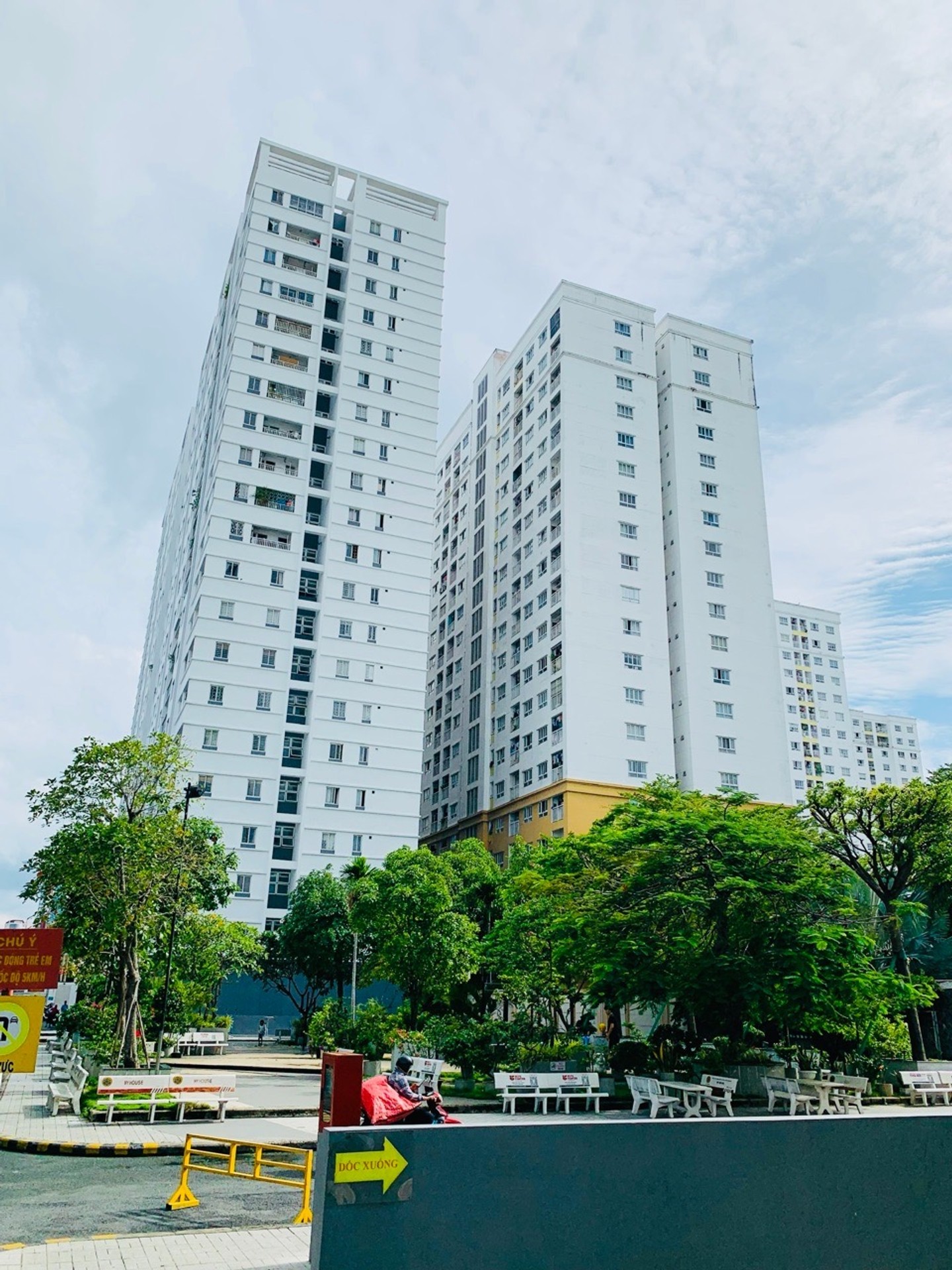 Bán căn hộ 2 phòng ngủ chung cư Sen Xanh Lotus Garden Tân Phú