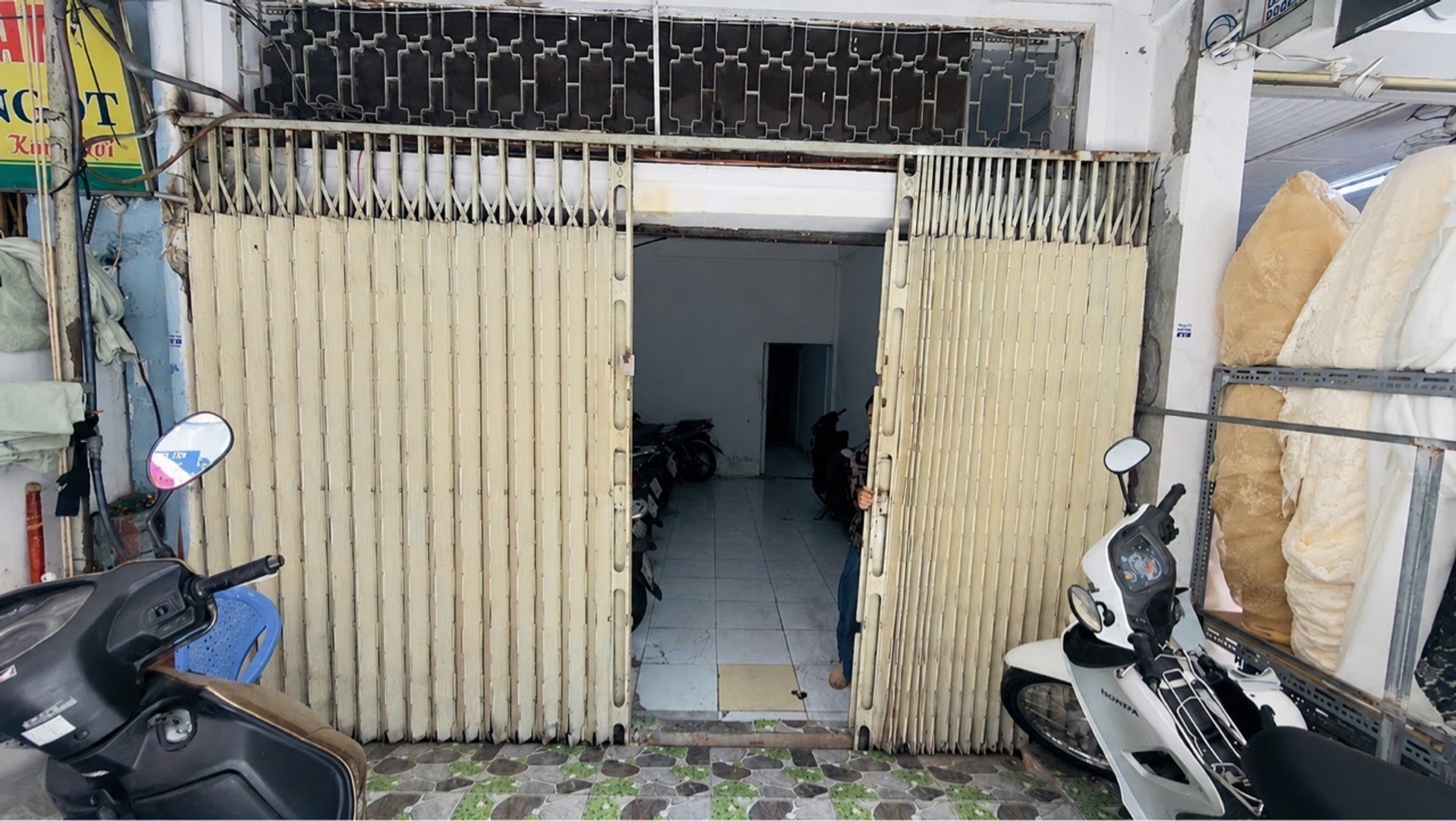 Bán căn hộ chung cư tầng trệt mặt tiền kinh doanh tại quận Tân Bình