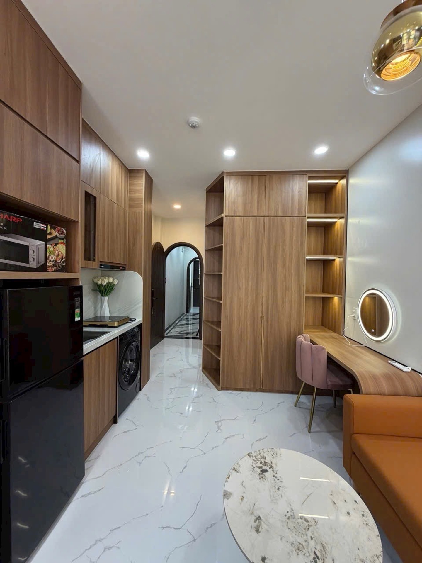 Siêu phẩm căn hộ dịch vụ trung tâm Quận 3 với thang máy và 8 phòng ngủ đầy đủ nội thất