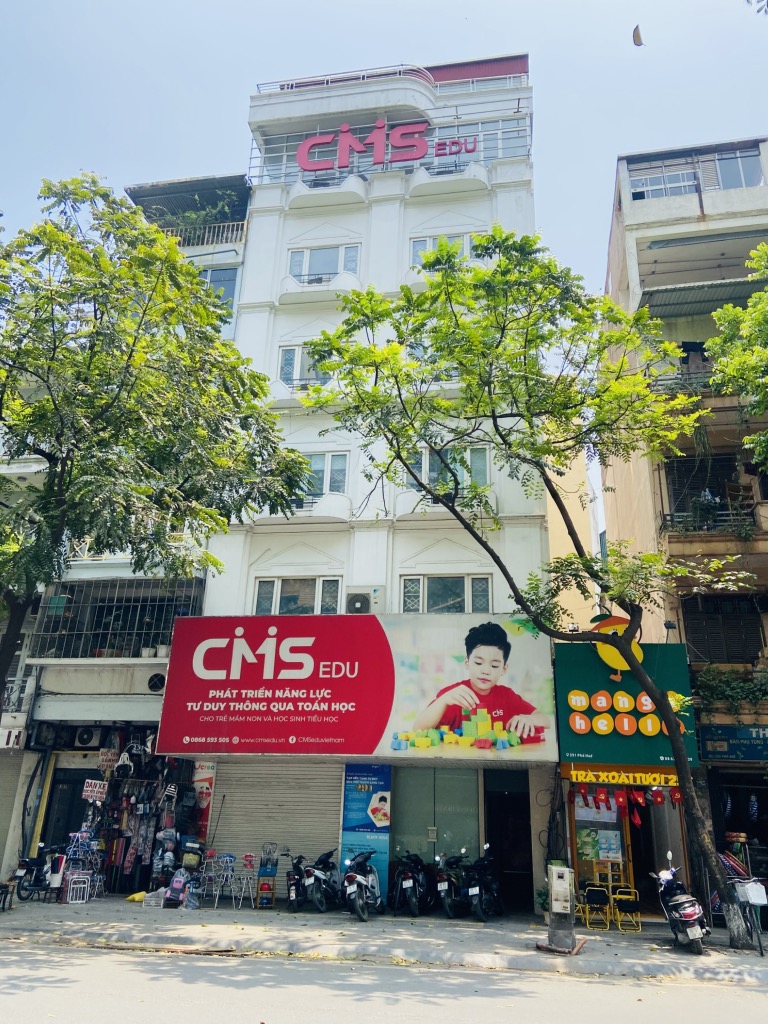 Nhà mặt phố sang trọng với mặt tiền đẳng cấp tại trung tâm