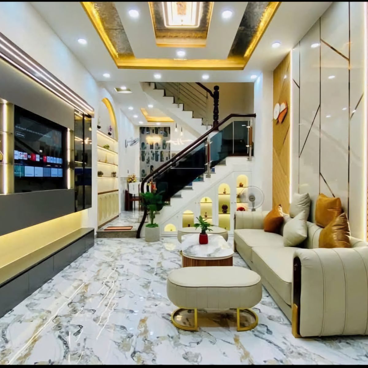 Bán đất Hoàng Công Chất 50m² – Lô góc 3 mặt thoáng – Vỉa hè rộng– Giá tốt 13.5 tỷ
