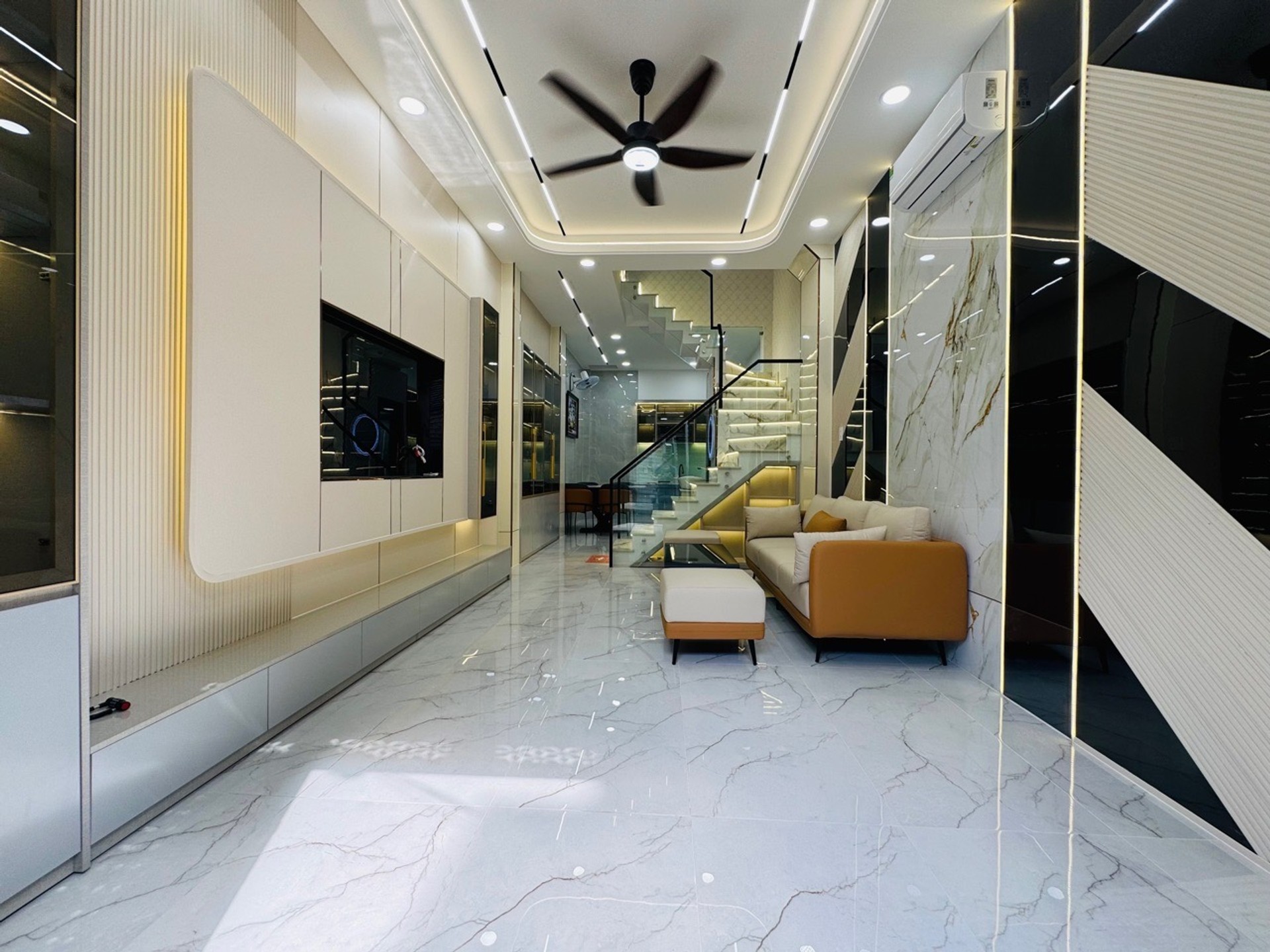 38m- Hẻm 8m- 4 tầng- Nguyễn Sỹ sách- Không lỗi- Ko quy hoạch