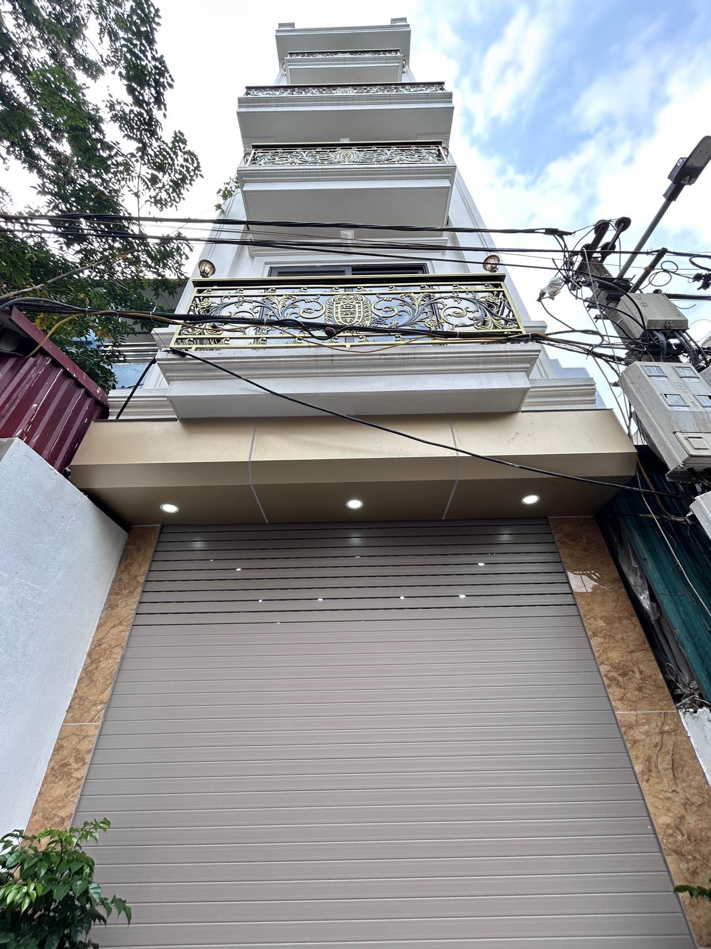 Nhà đẹp Long Biên