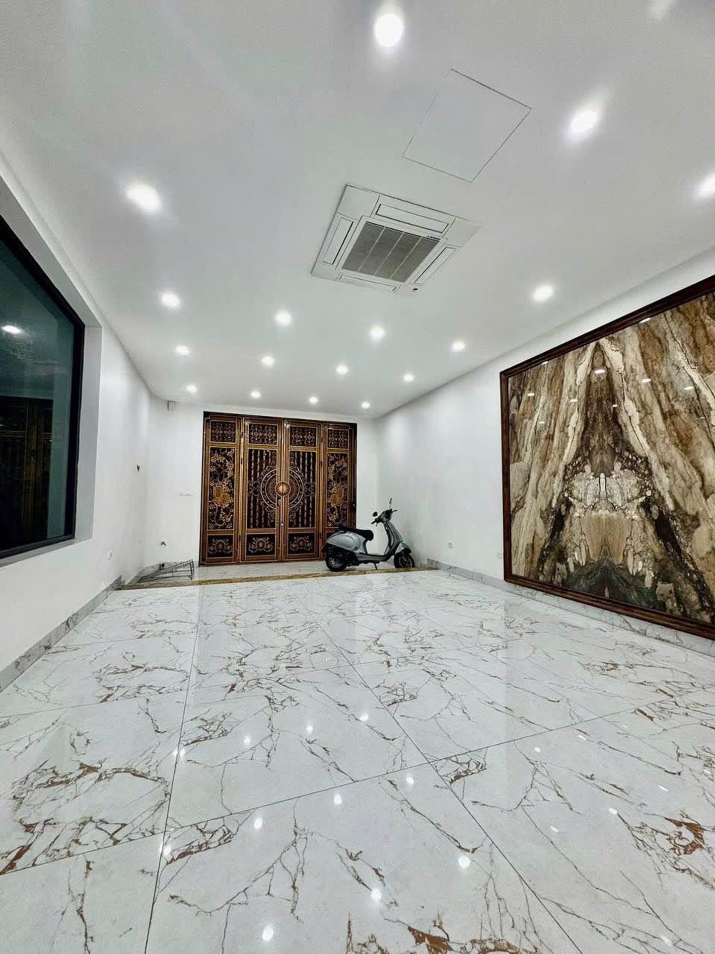 🎯❤️💚CHỈ 39 TỶ, BÁN TOÀ NHÀ VĂN PHÒNG MỚI XÂY KĐT ĐỊNH CÔNG - 83M2 x 5 TẦNG, THANG MÁY, LÔ GÓC.