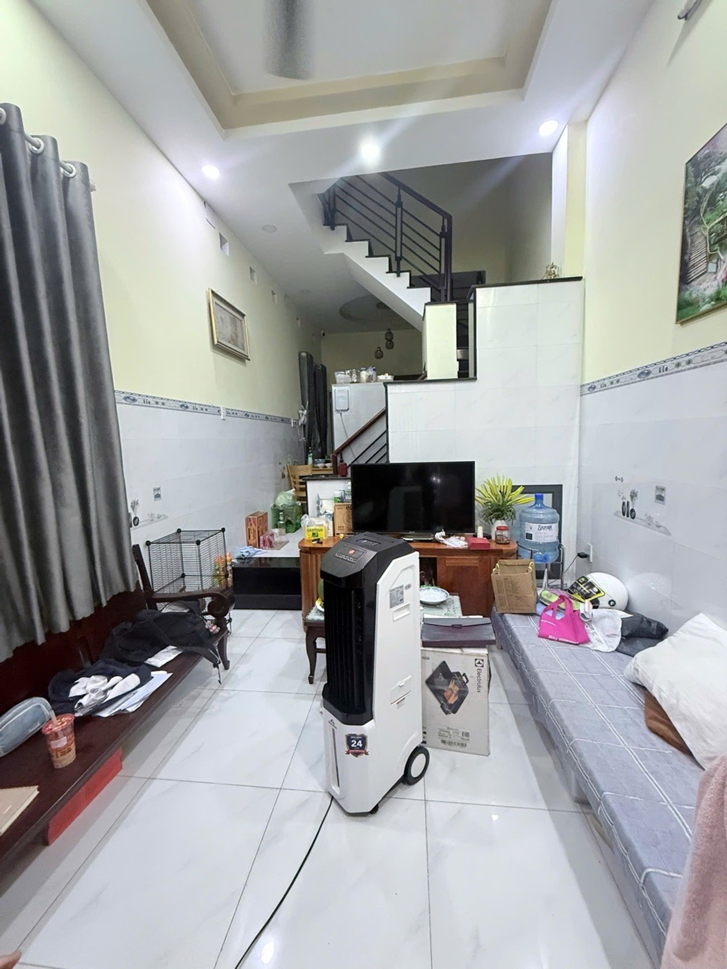 Nhà mới 3 tầng ô tô vào tận cửa, chỉ 8.5 tỷ gần Quang Trung