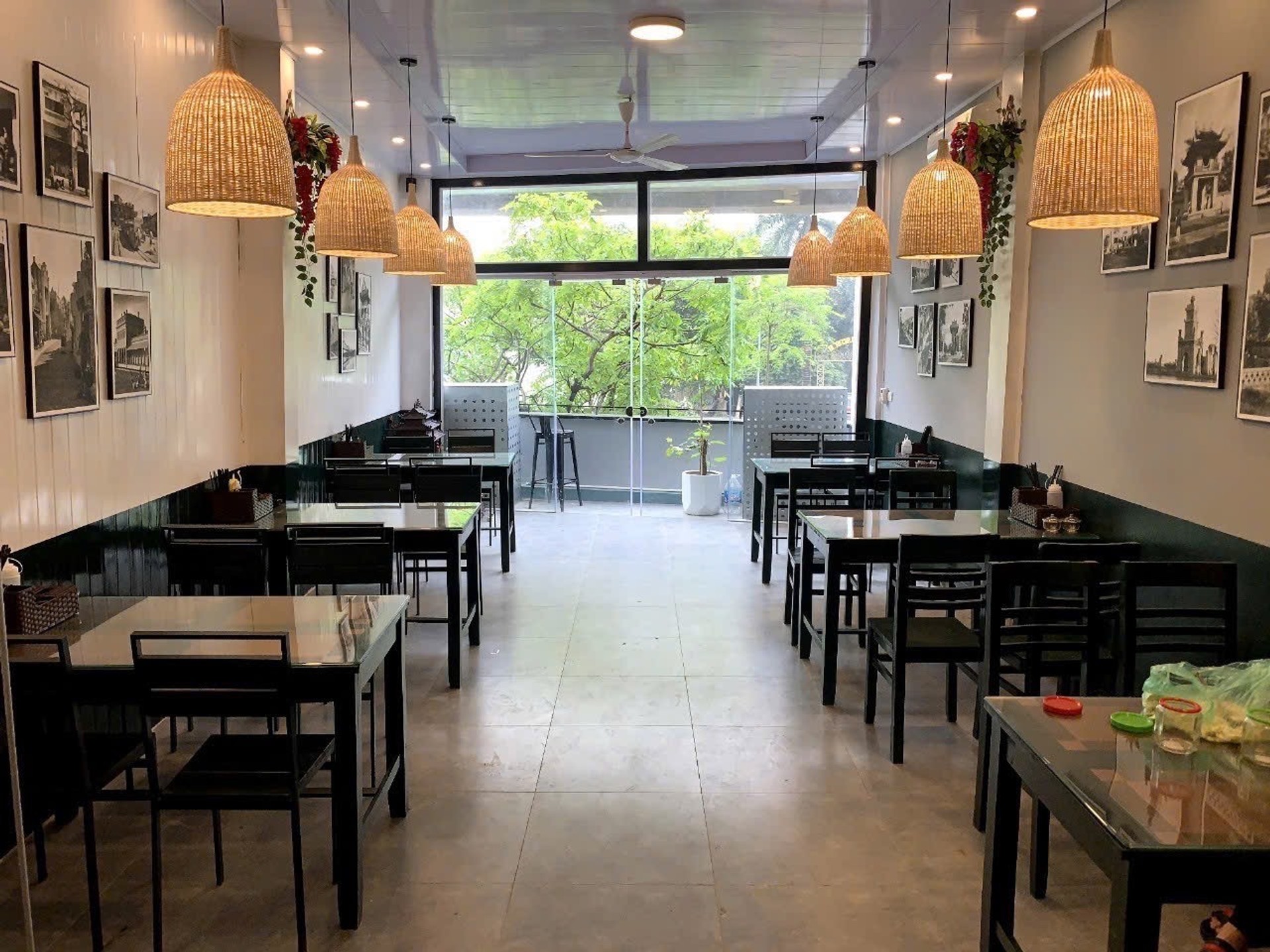 Nhà Mặt Phố Đống Đa View Hồ - Kinh Doanh Đỉnh. DT50m2, MT4,8m.