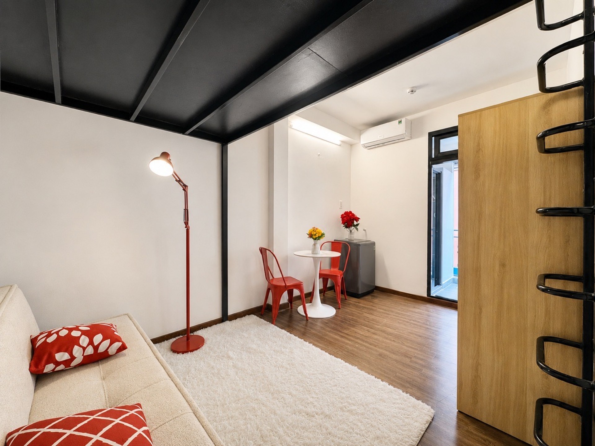 Cơ Hội Vàng Sở Hữu Nhà 5 Tầng Thu Nhập 50 Triệu/Tháng Tại Trung Tâm Quận 3