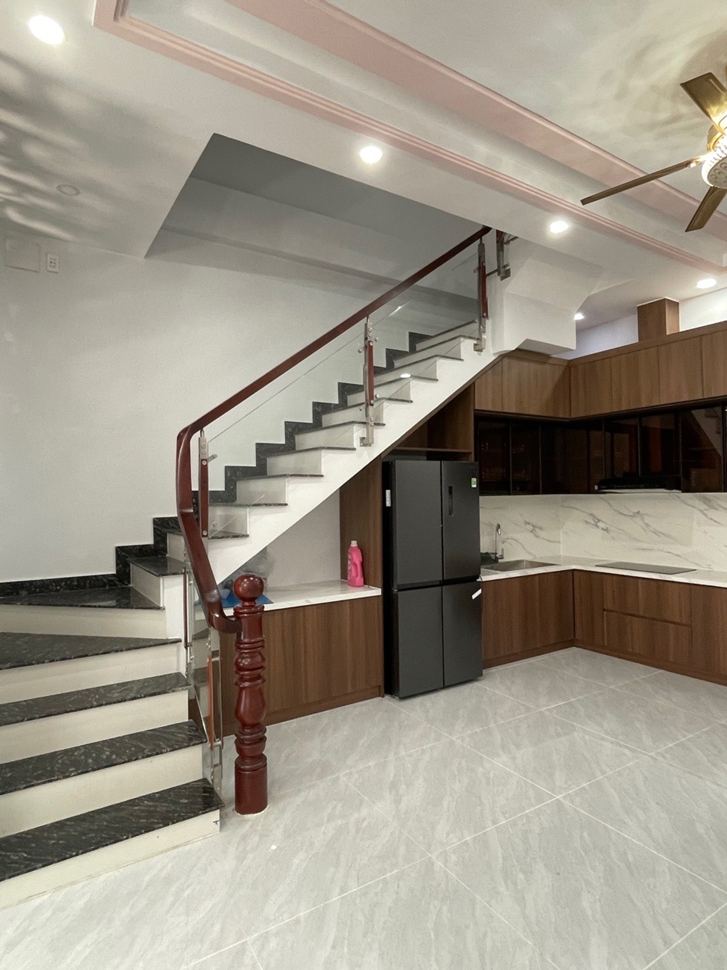 Bán nhà riêng 3 tầng tại Huỳnh Tấn Phát, khu dân cư đồng bộ, diện tích 85m2
