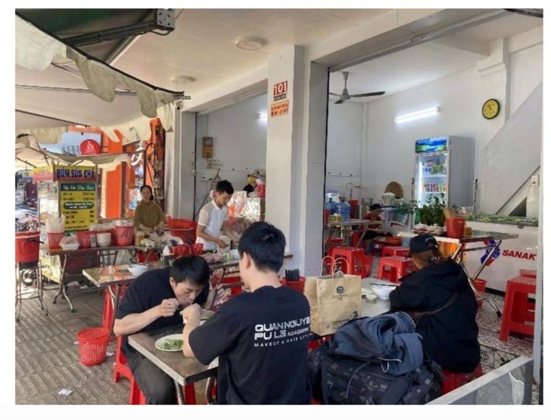 Nhà mặt phố rộng 7m, 3 tầng, thu nhập cho thuê hấp dẫn!