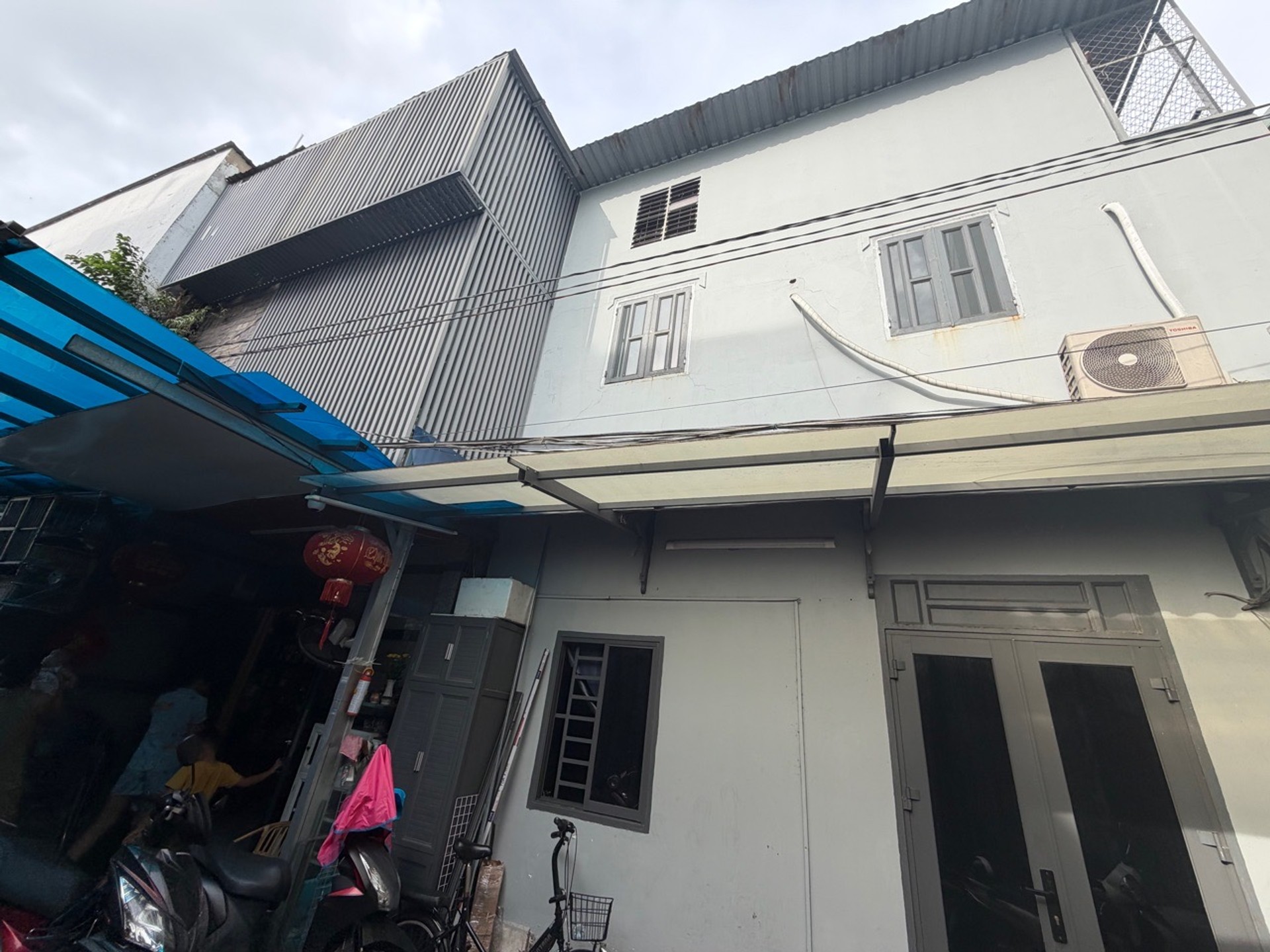 Nhà riêng 3 tầng 5 phòng ngủ tại Bình Long giá 5.5 tỷ