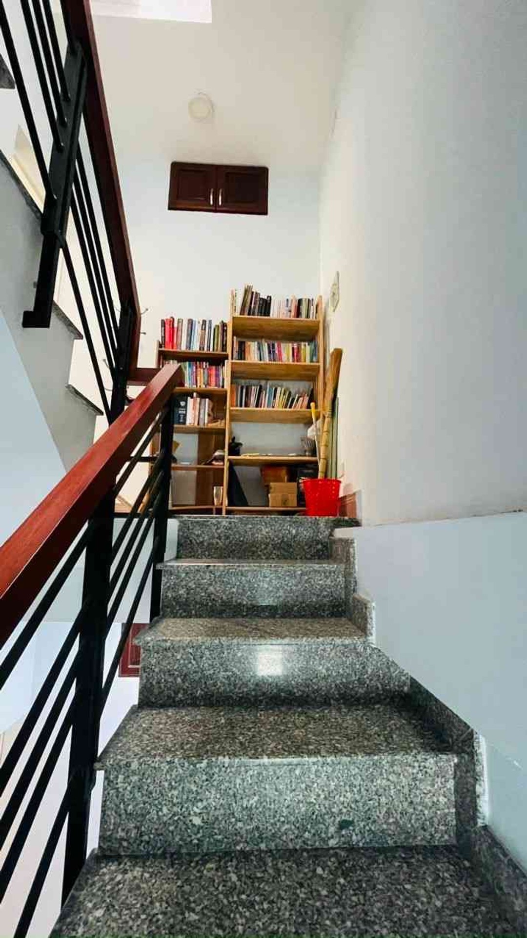 GẦN CHỢ ÔNG ĐỊA - KHU AN NINH YÊN TĨNH - 5 TẦNG BTCT