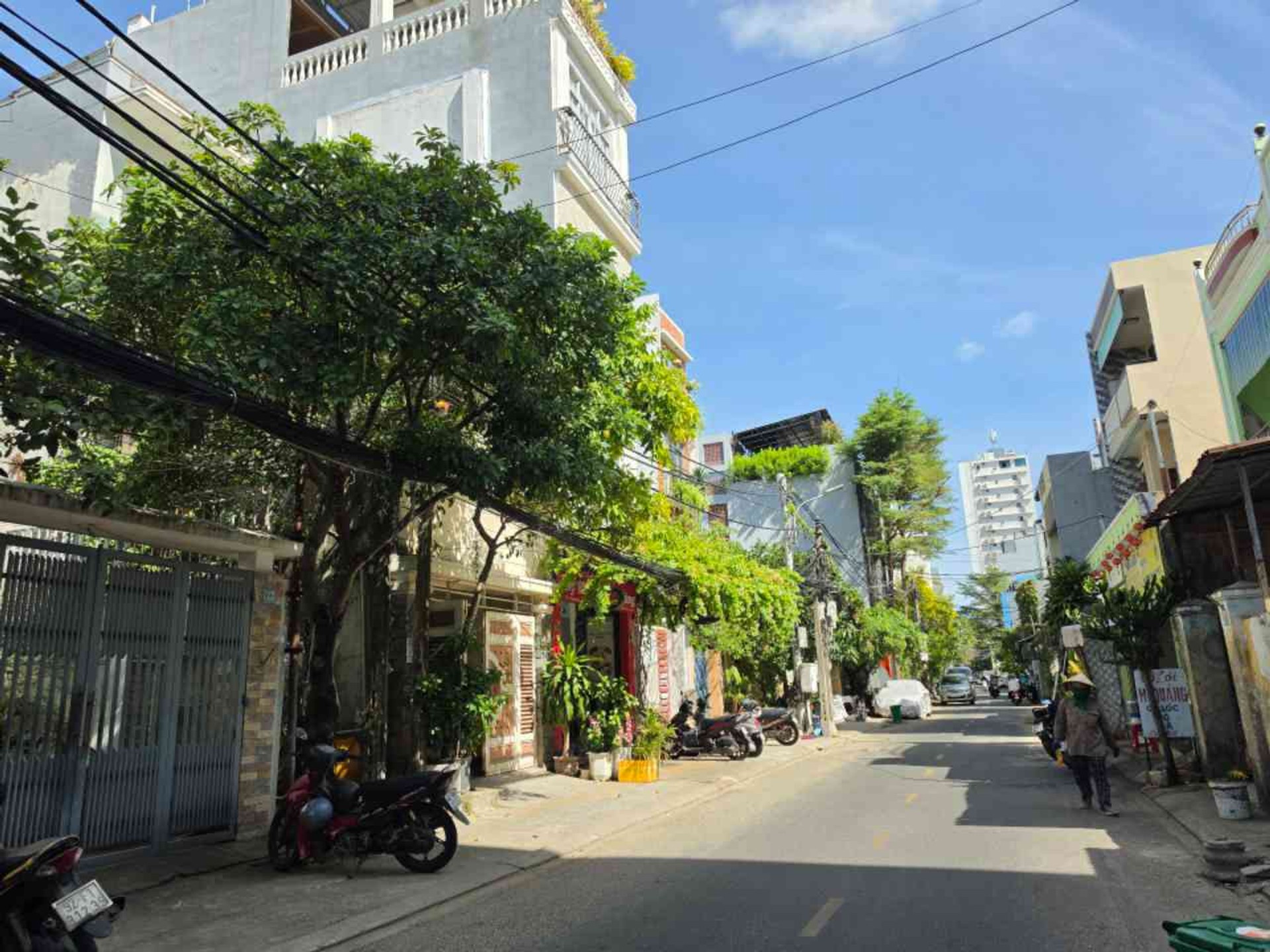 Nhà 3 tầng lô góc Tô Hiến Thành siêu hiếm sát biển Mỹ Khê, Đà Nẵng
