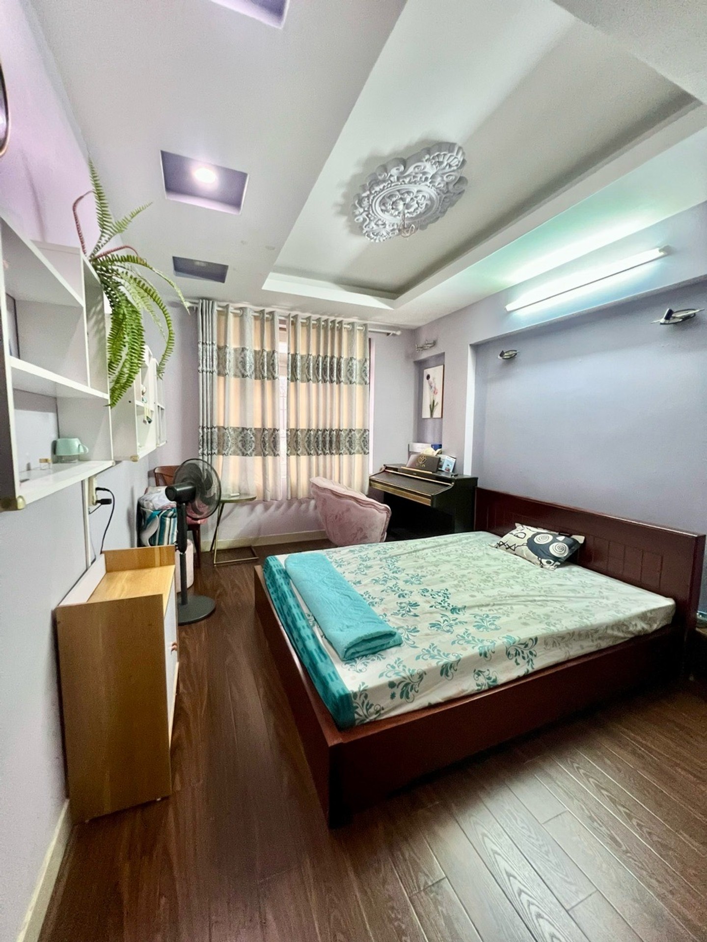 Nhà 4 Tầng Trung Tâm Tân Bình, Hẻm Xe Hơi Đỗ Cửa, Giá Tốt Chỉ 8.6 Tỷ