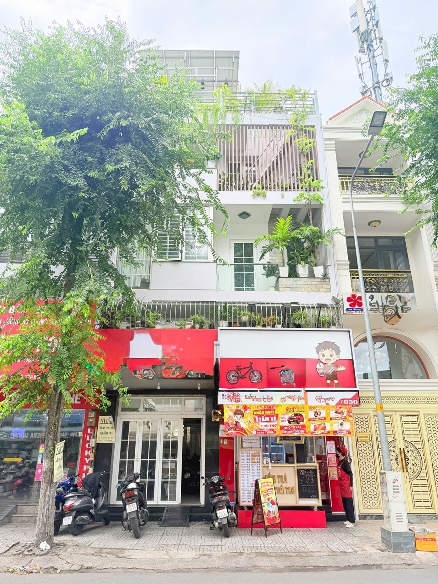Nhà mặt phố sang trọng tại trung tâm thành phố