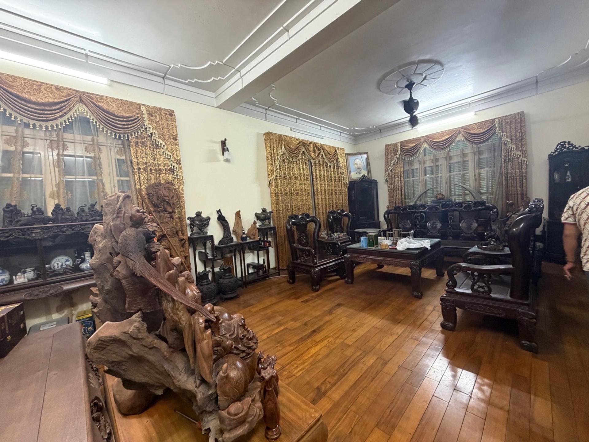 Biệt thự 4 tầng tại Đông Khê view Hồ An Biên, 5 phòng ngủ