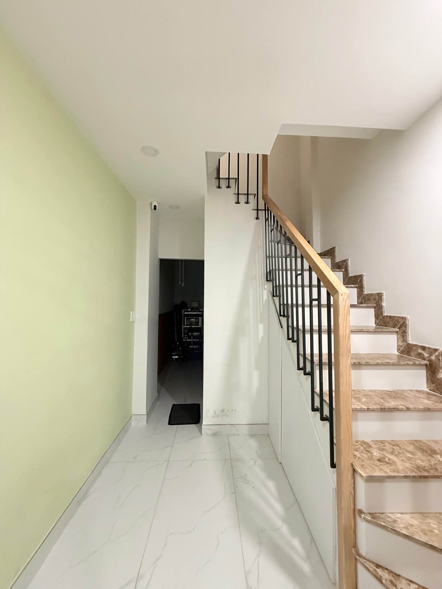 Bán nhà 3 tầng 3PN tại phường Tân Hòa, quận Tân Bình, diện tích 24m²
