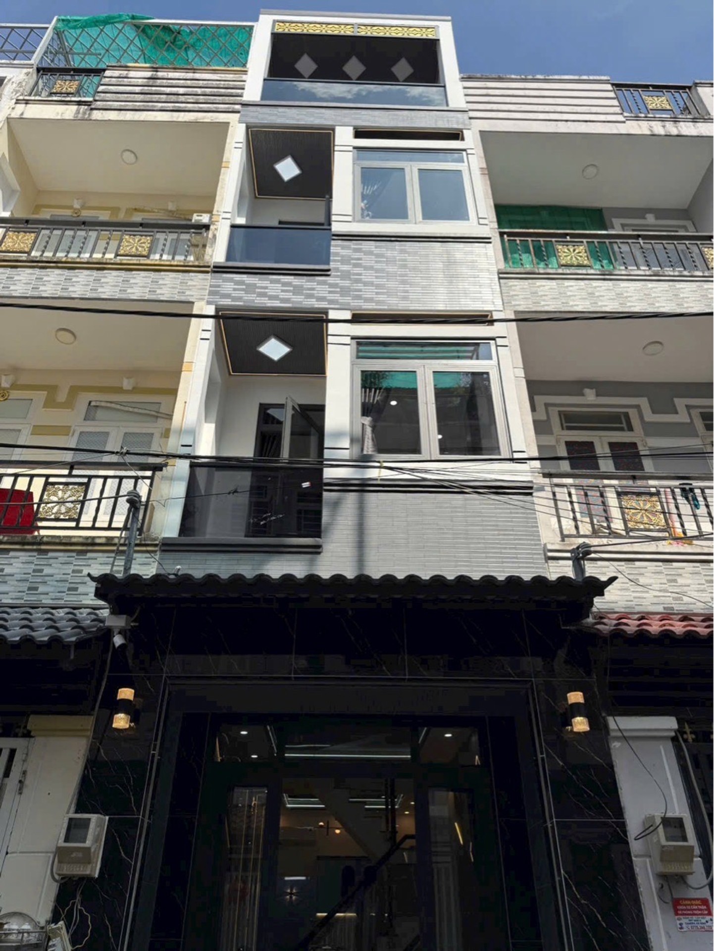 Cơ hội sở hữu nhà riêng 3 tầng mới đẹp tại Huỳnh Tấn Phát giá tốt