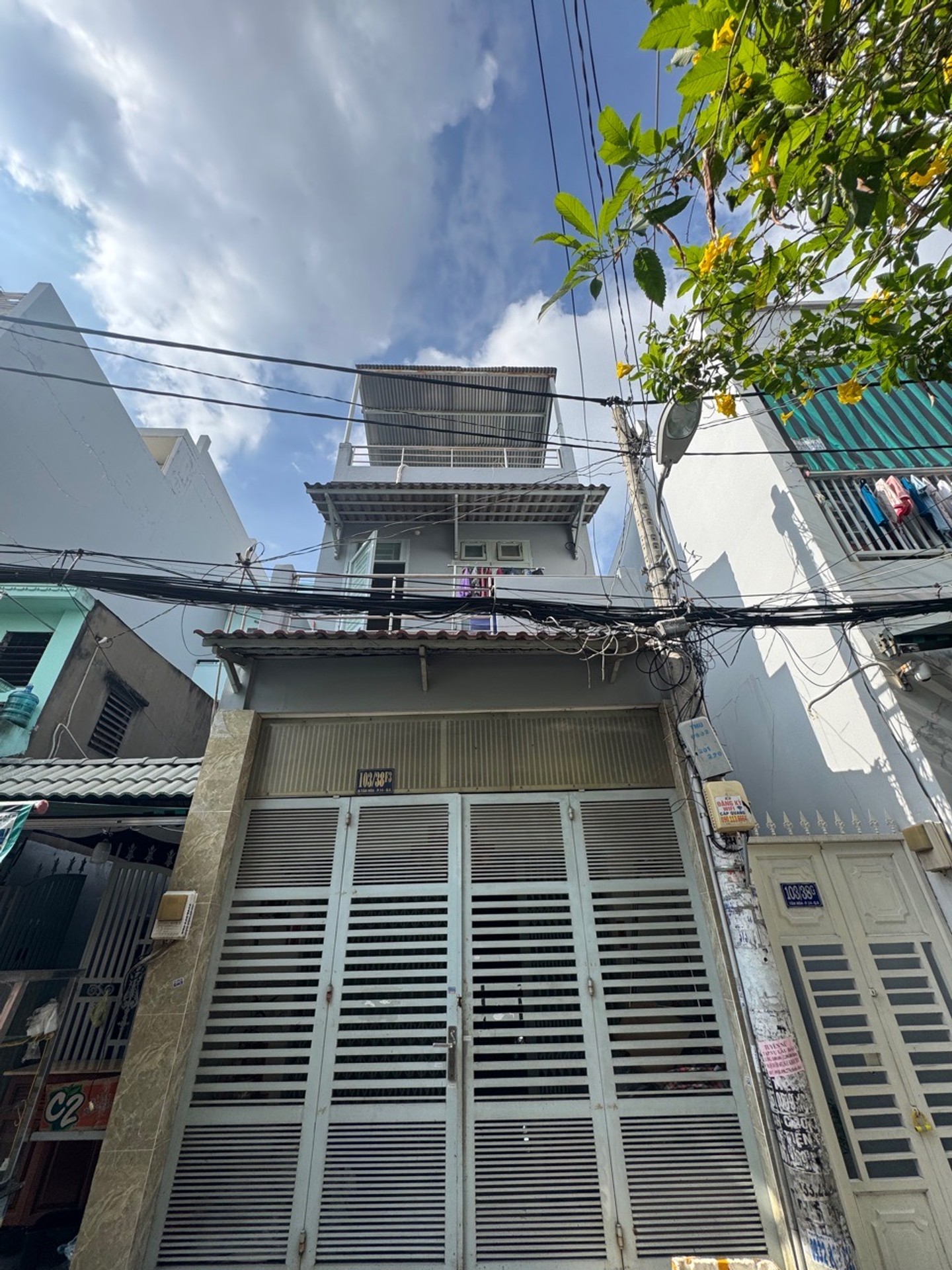 Nhà 3 tầng Tân Hoá, hẻm xe hơi, giá 5,4 tỷ