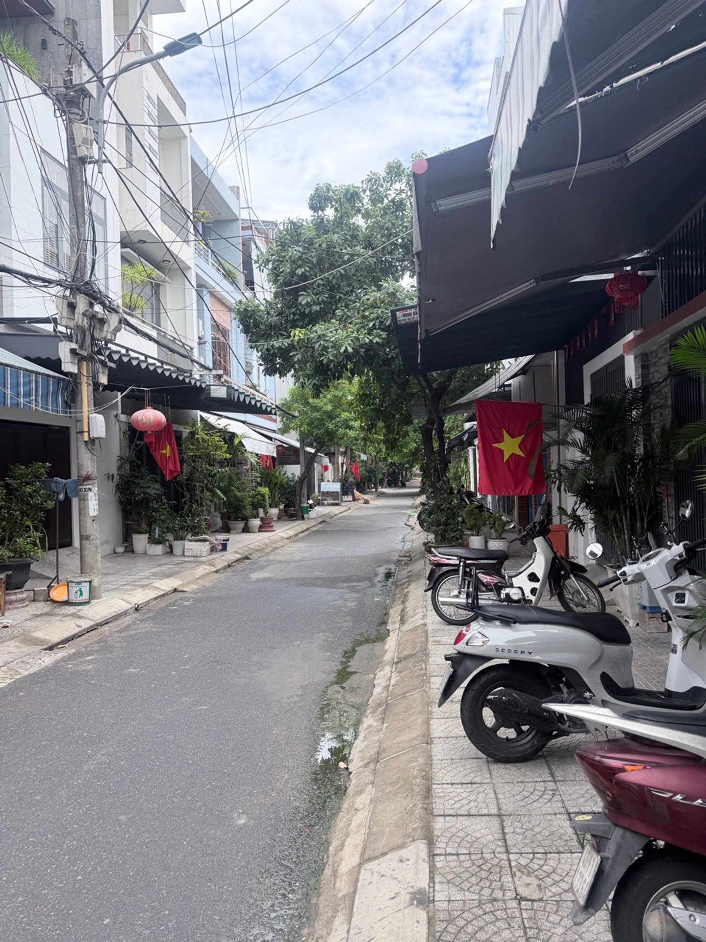 BÁN NHÀ 3 TẦNG ĐẸP - MT TRẦN XUÂN LÊ – GIÁ CHỈ NHỈNH 6 TỶ