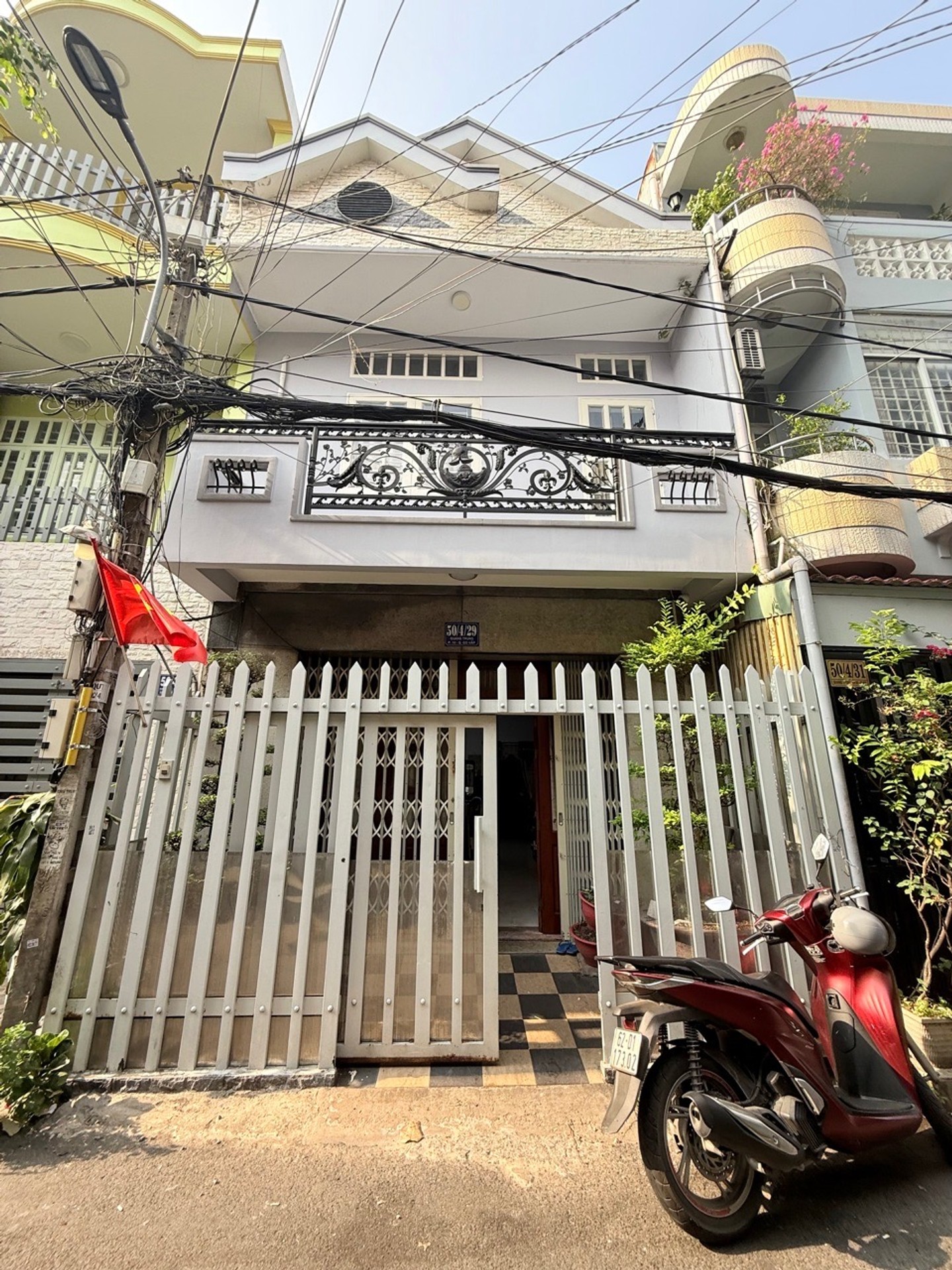 NHÀ 3 TẦNG 5x17M – 85M² – HẺM XE HƠI THÔNG QUANG TRUNG – NGUYỄN OANH - 12 TY TL