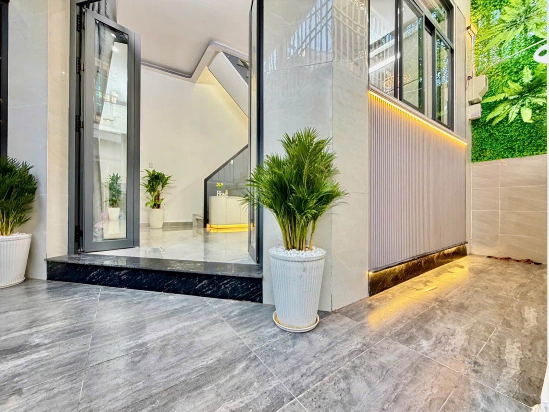 NHÀ MỚI ĐẸP – 54M² – 2 TẦNG, 3 PN – CÓ PHÒNG NGỦ TẦNG TRỆT – NHỈNH 4 TỶ . NGAY HUỲNH TẤN PHÁT, SÁT