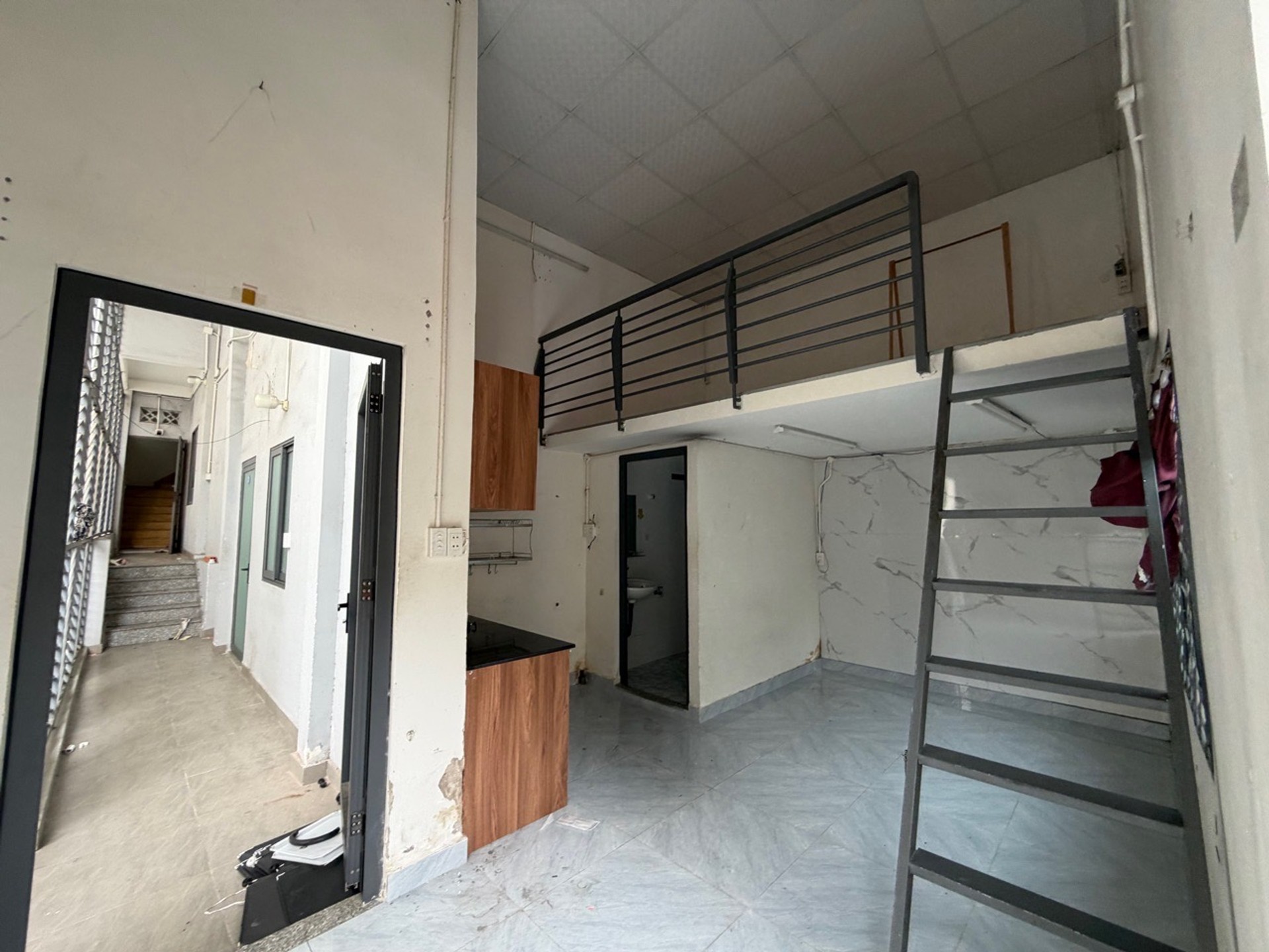 Bán nhà 3 tầng 16 phòng gần Tô Hiến Thành Quận 10
