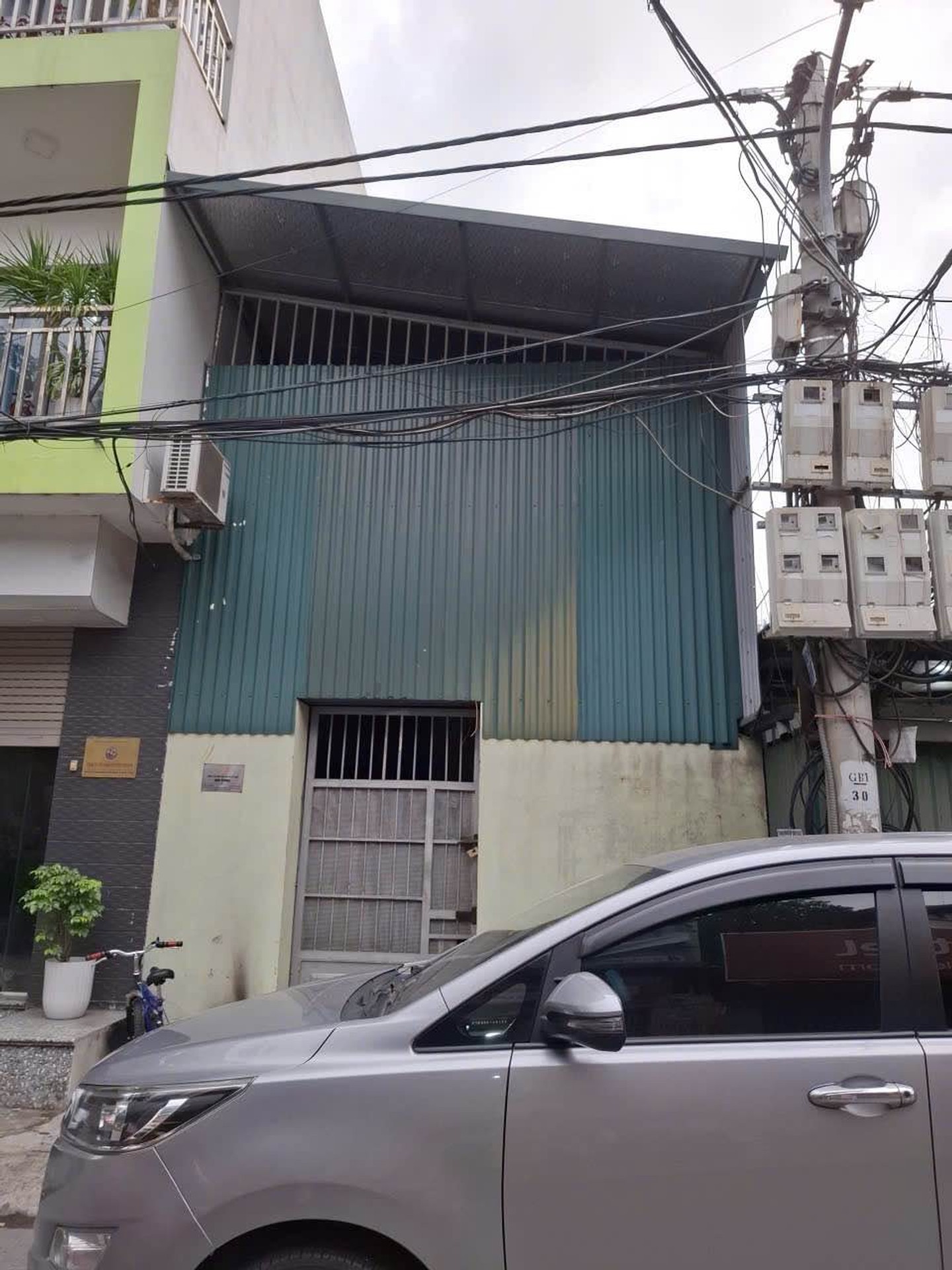 BÁN ĐẤT GIANG BIÊN 55M2- MT 4.3m- MẶT PHỐ SIÊU ĐẸP - KINH DOANH ĐỈNH - 13.8 Tỷ