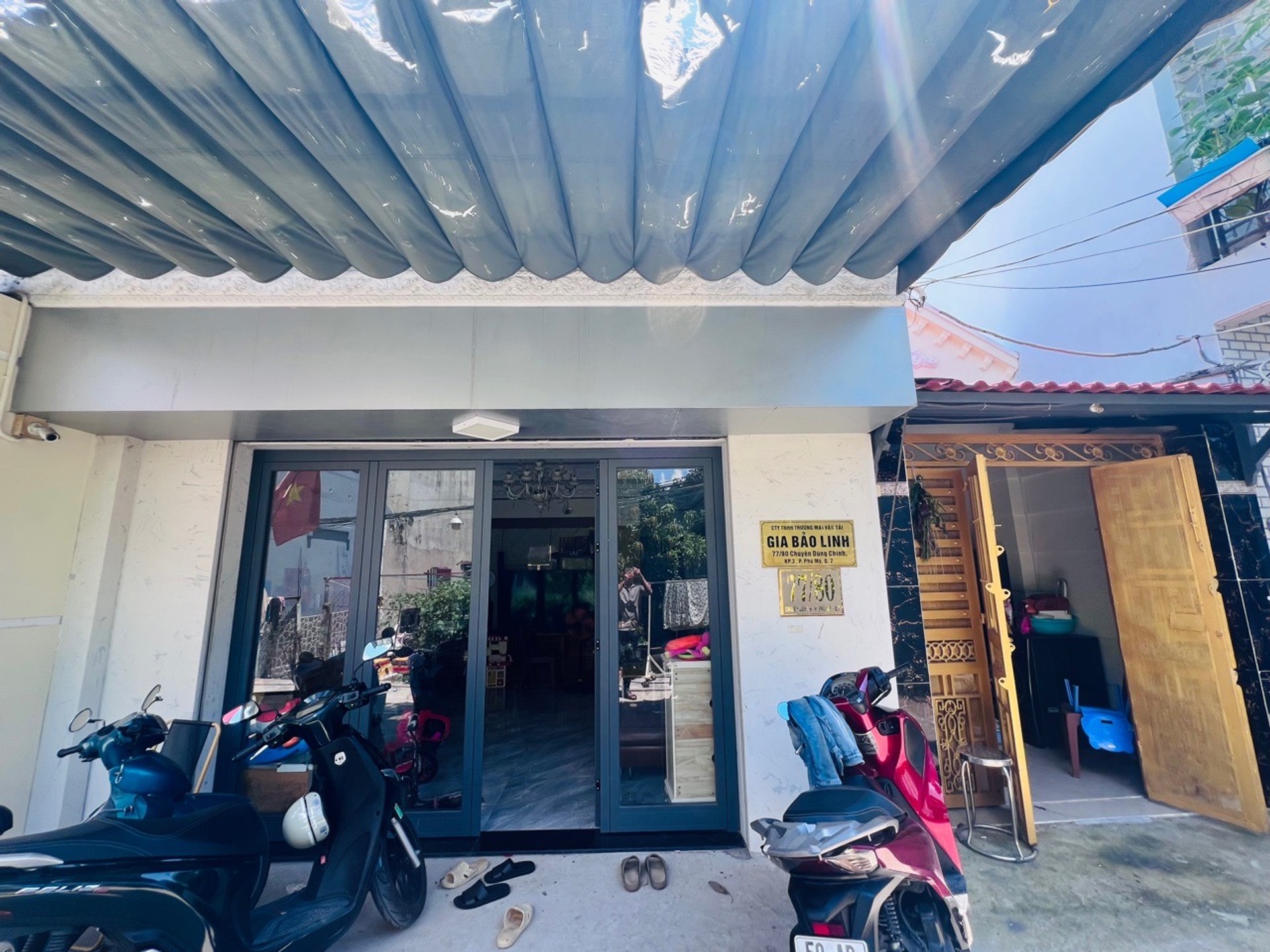 Nhà ngang bề thế 8m giá chỉ 5.4 tỷ tại Quận 7 – Cơ hội vàng cho gia đình hiện đại