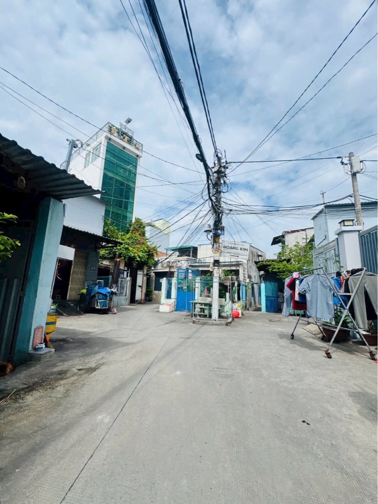 Nhà 6 tầng mặt tiền rộng 4,5m tại Hoài Thanh giảm giá còn 4,48 tỷ-Linh0784140402