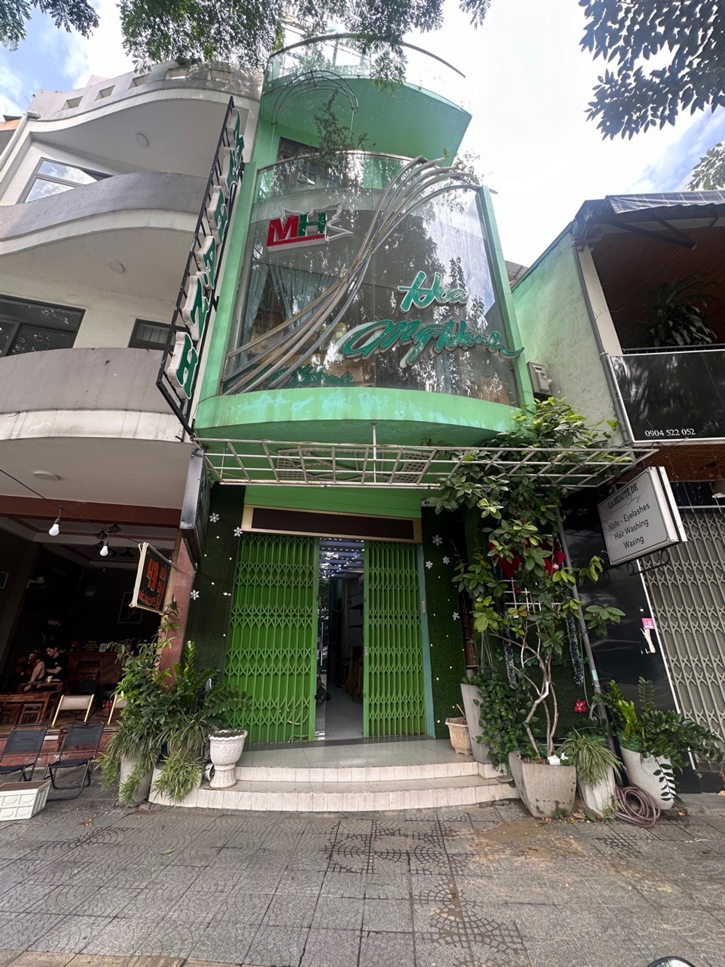 Nhà 4 Tầng 2 Mặt Tiền Nguyễn Hữu Thọ - Cơ Hội Vàng Cho Kinh Doanh Và An Cư