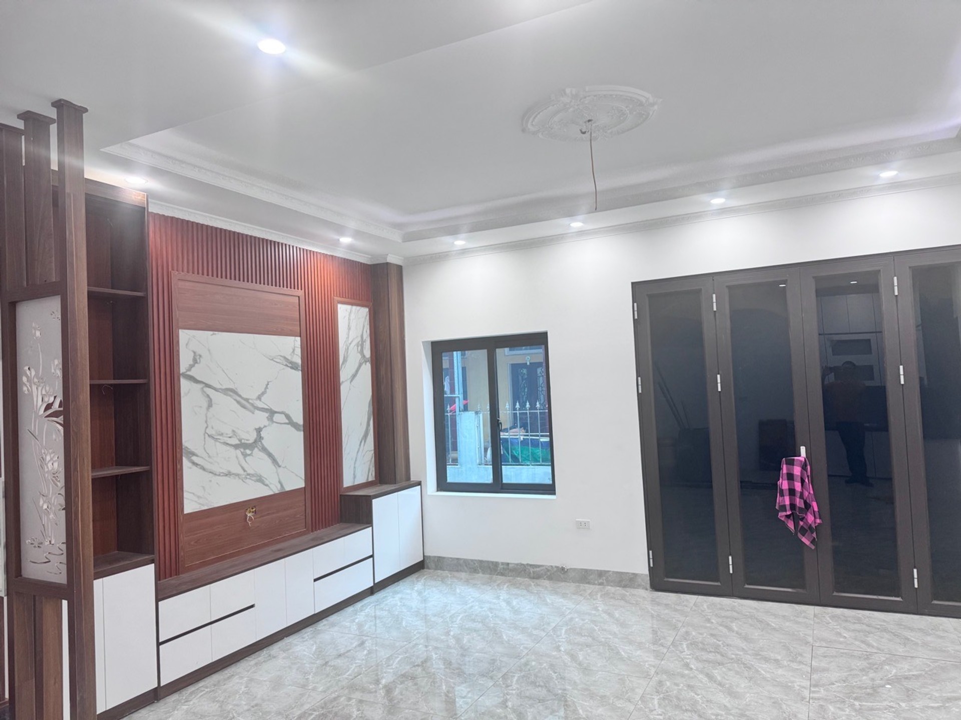 Nhà Lô Góc 4 Tầng Siêu Thoáng Tại Đan Phượng, Ô tô gần , ở cực sướng