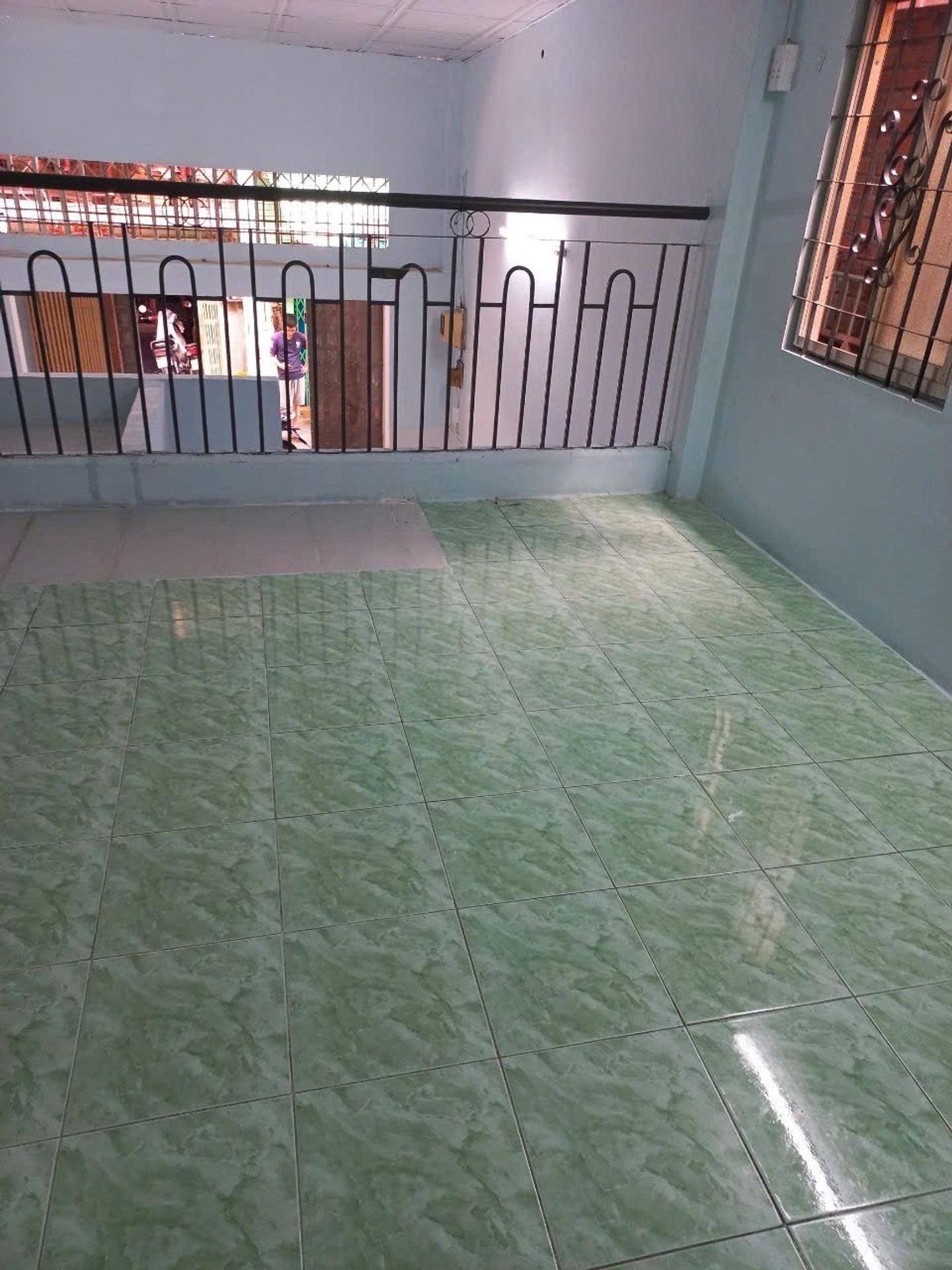 Bán nhà 2 tầng, 108.7m2, Lạc long quân-mặt tiền 5.6m tại Tân Bình, giá 10.5 tỷ