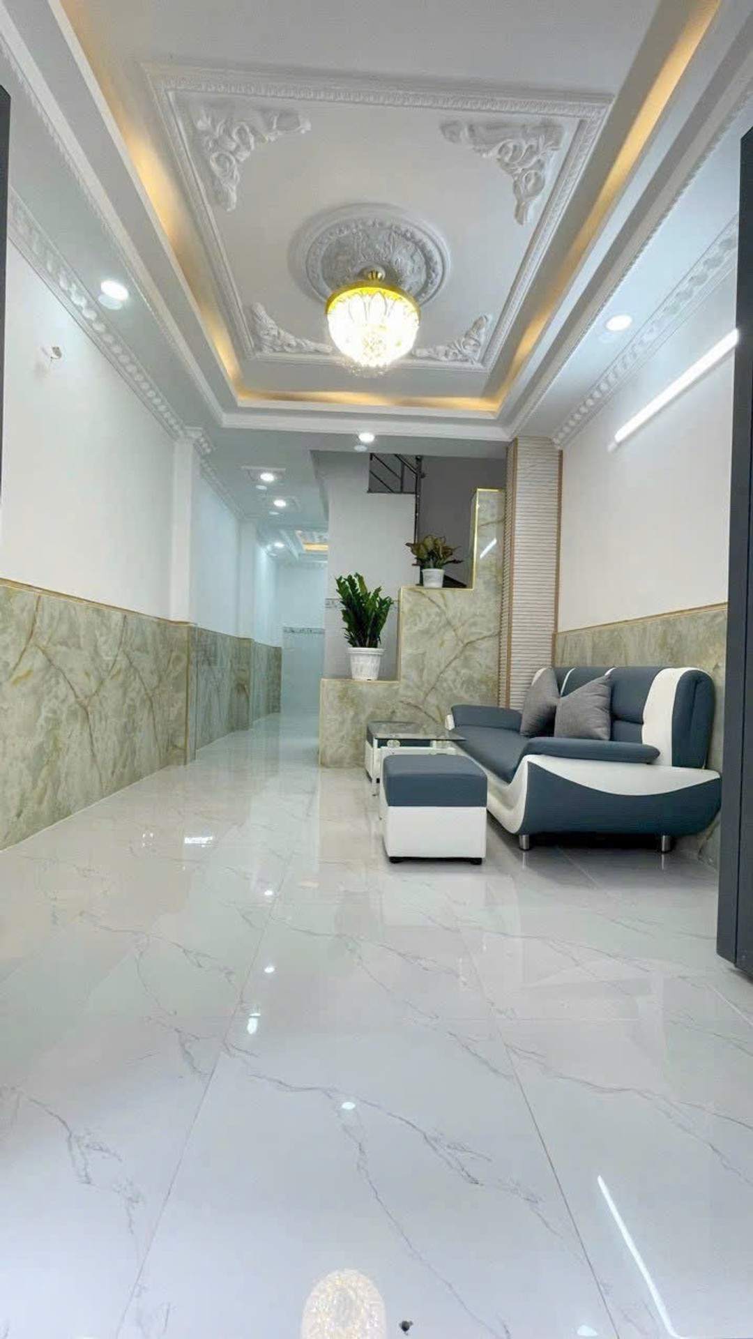 Bán nhà riêng 3 tầng tại Chuyên Dùng 9, gần chợ, hoàn công chuẩn, giá 4,2 tỷ
