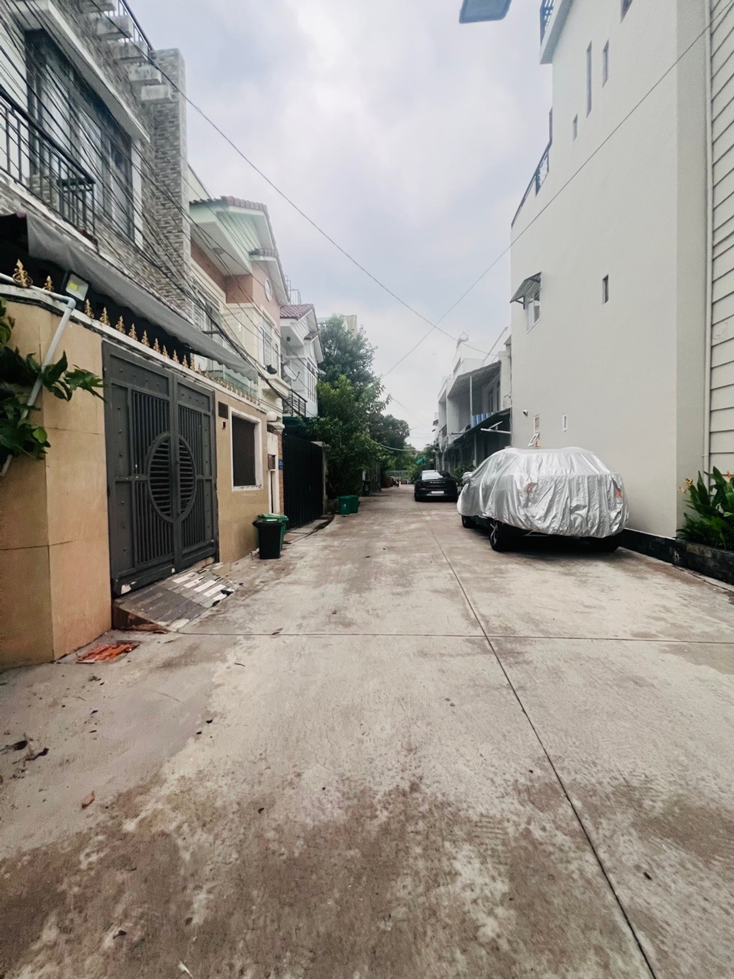🏡 NHÀ 2 TẦNG – NGANG 6.1M – DÒNG TIỀN 10TR/THÁNG
👉 GIÁ CHỈ 6,1 TỶ