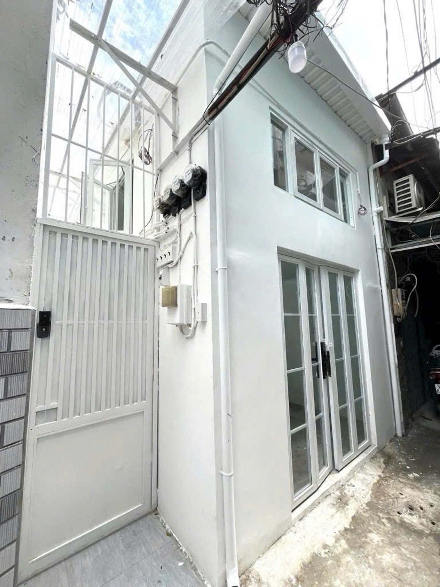 Bán nhà riêng 2 tầng 4 phòng ngủ tại phường Tân Hưng, Quận 7, vị trí gần Lotte