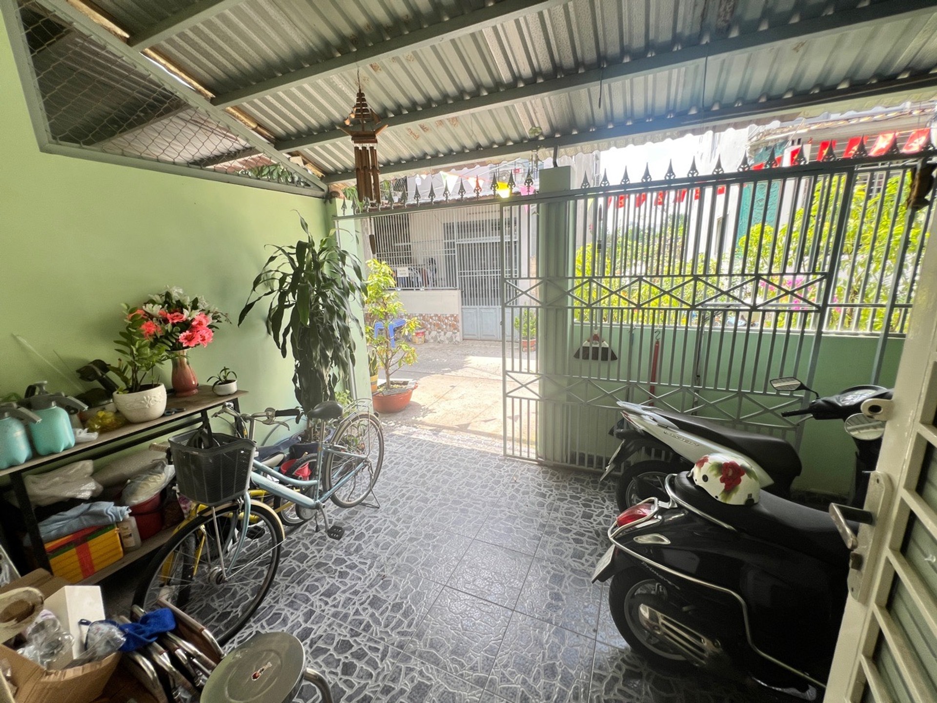Cơ hội sở hữu nhà 2 tầng mặt tiền rộng tại Huỳnh Tấn Phát, Quận 7 với giá giảm mạnh