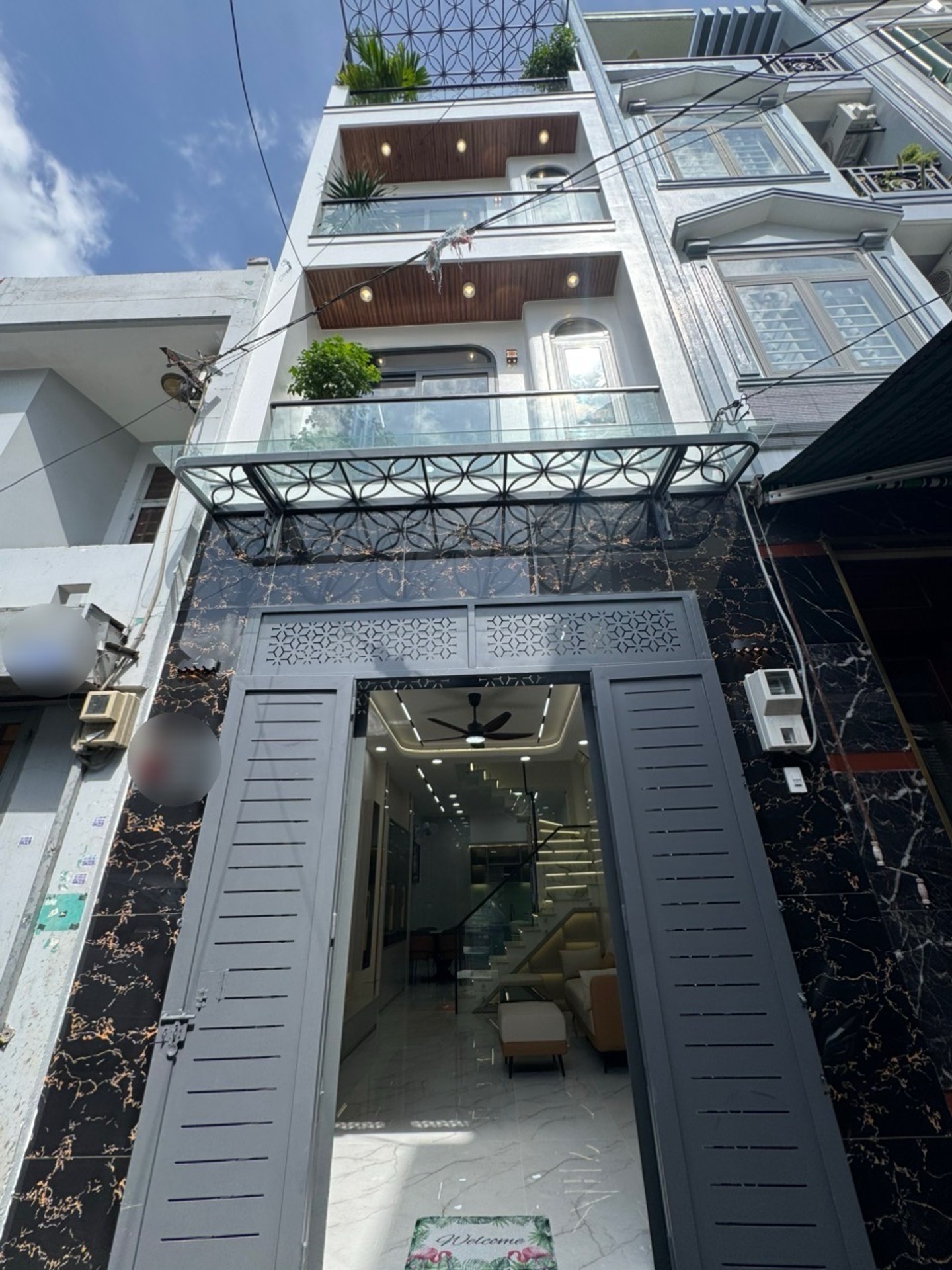 Nhà phố sang trọng 4 tầng hướng Đông Nam tại phường Trần Thánh Tông