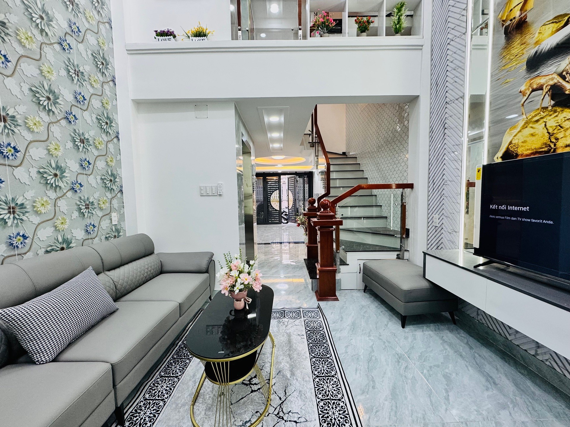 Nhà mới 5 tầng thang máy quận Gò Vấp, giá hời chỉ 7.9 tỷ