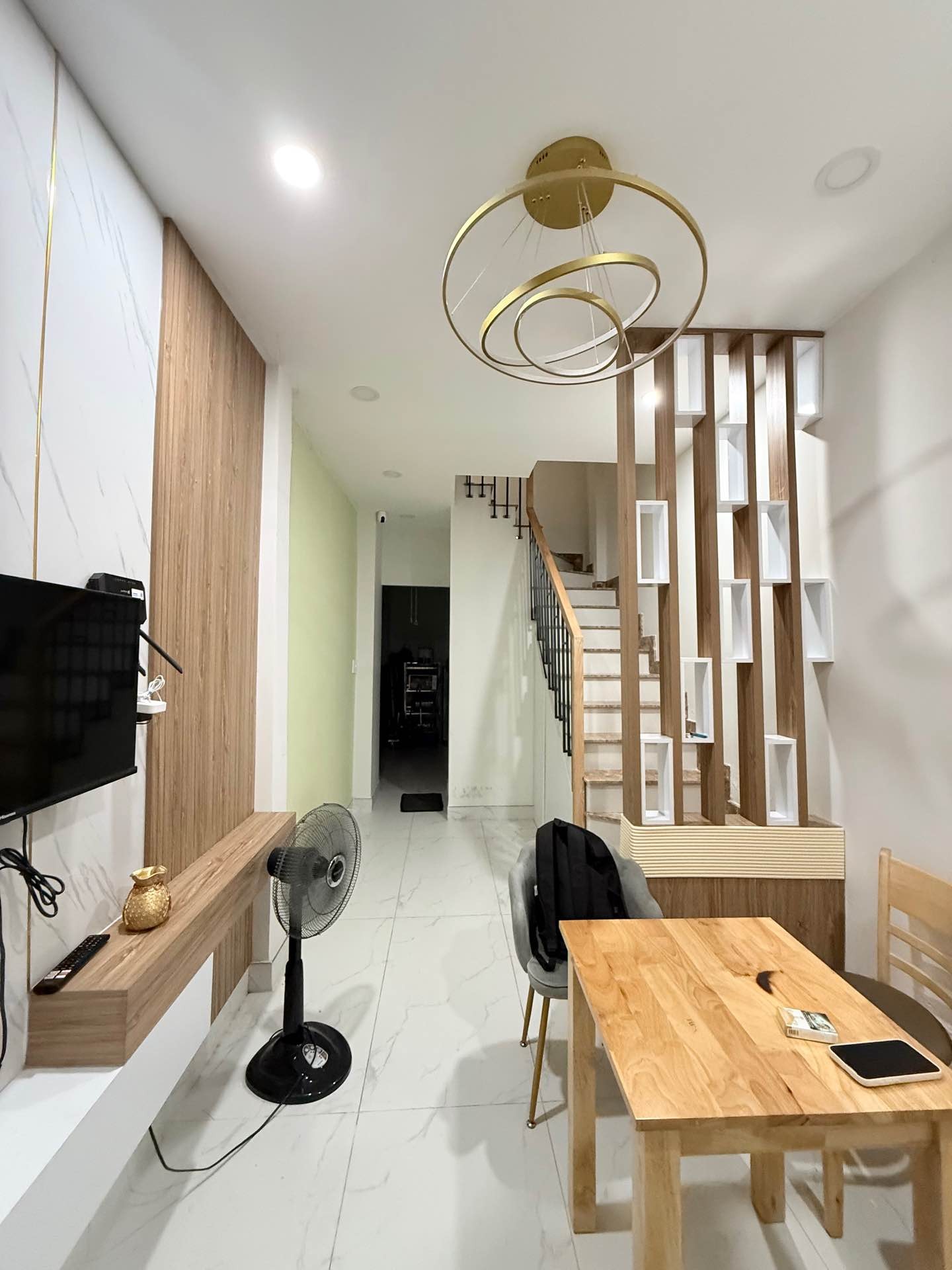 Bán nhà 3 tầng 3PN tại phường Tân Hòa, Tân Bình giá 4.5 tỷ