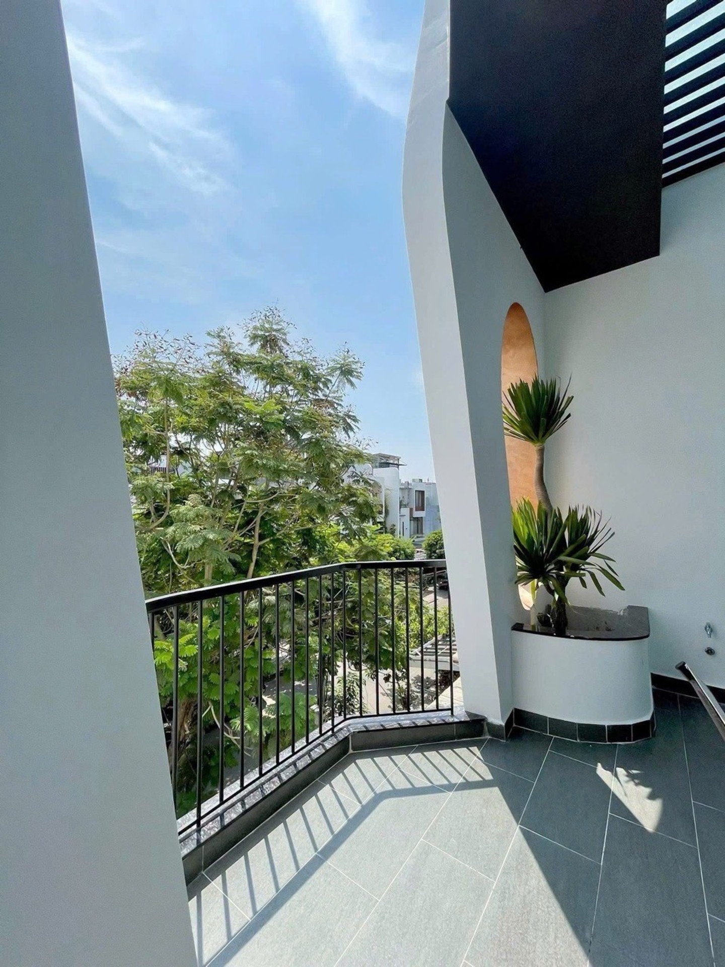 🏡 TÌM NHÀ MẶT TIỀN HÒA XUÂN TẦM 9 TỶ? XEM CĂN NÀY