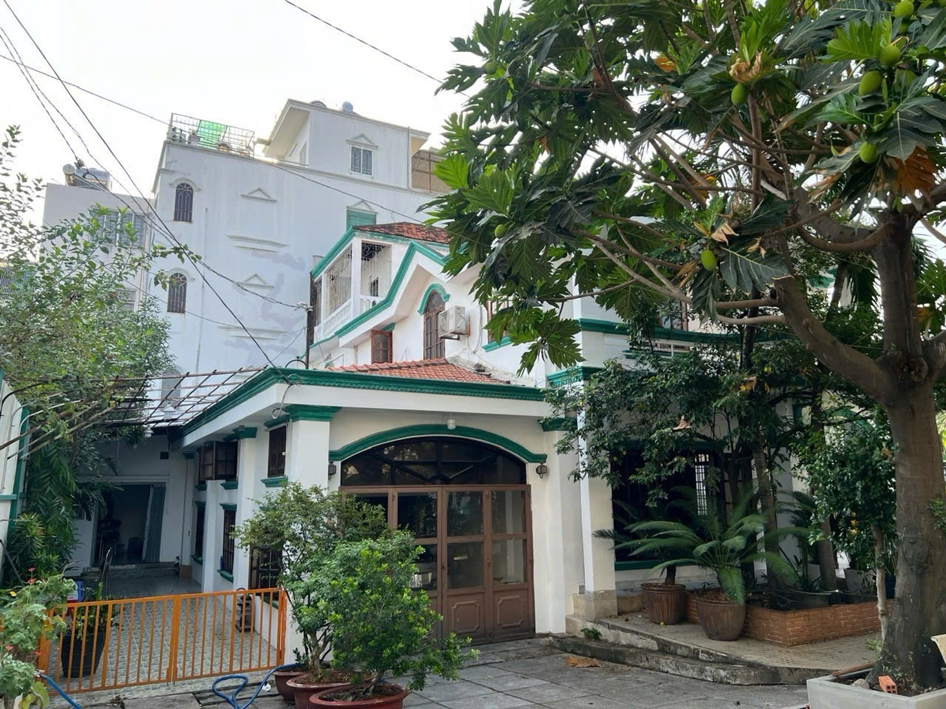 Bán nhà riêng 3 tầng kèm đất rộng 1091m² tại Đông Hưng Thuận 2