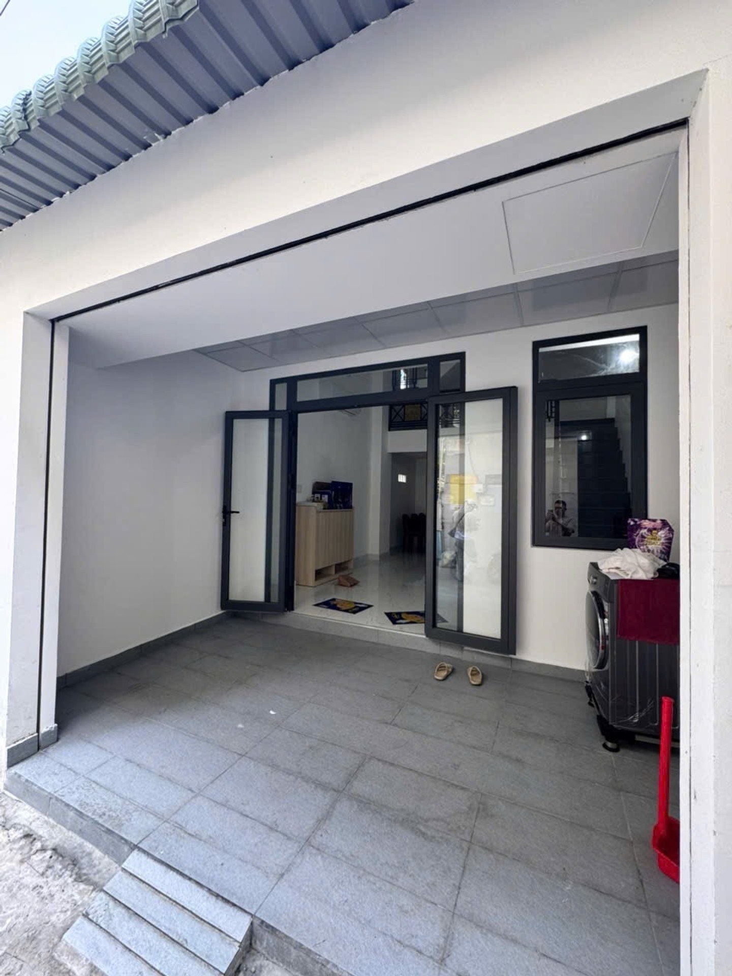 Cơ hội hiếm sở hữu nhà 3 lầu mặt tiền rộng tại Tân Thuận Quận 7 cũ giá siêu tốt