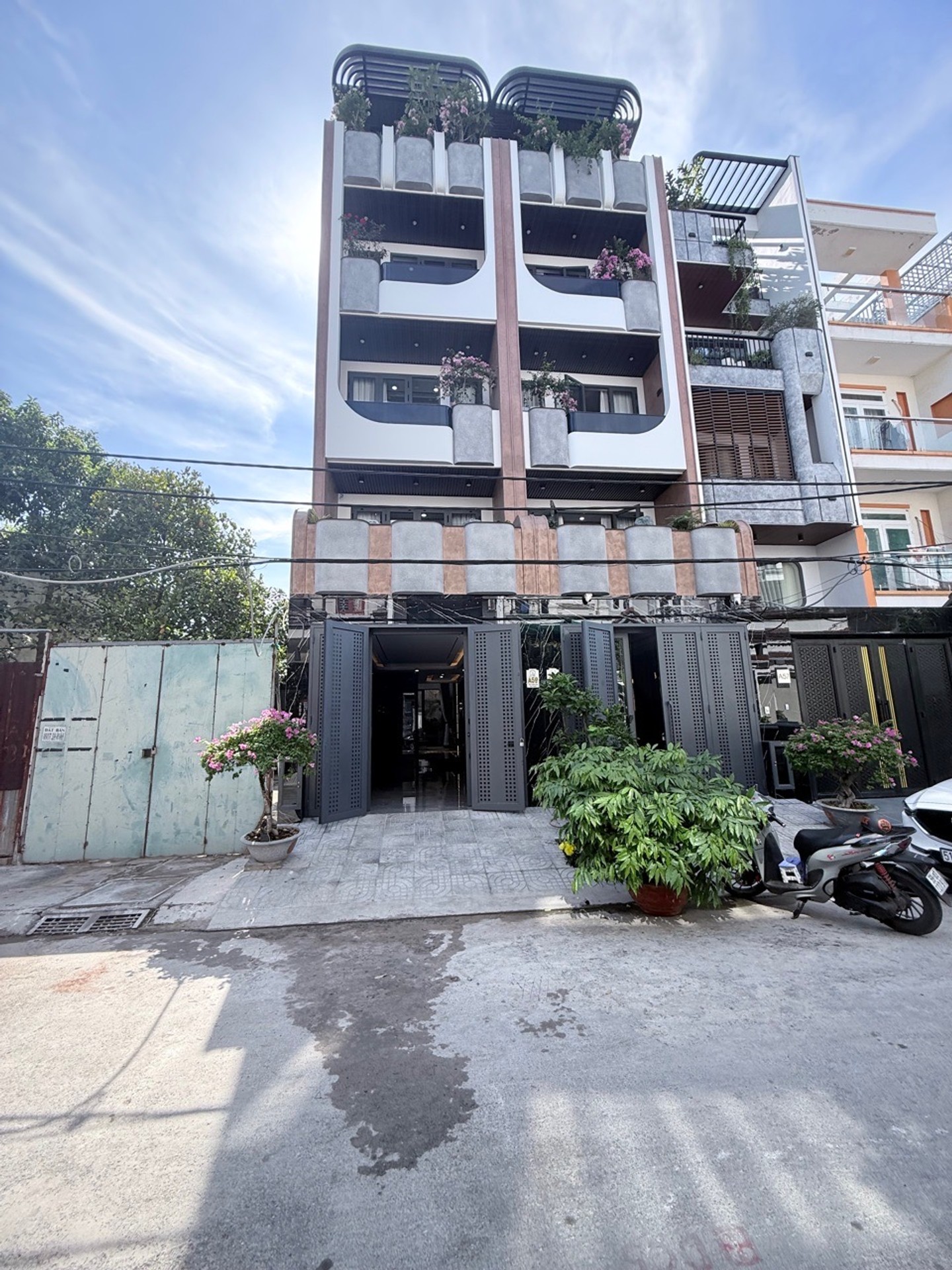 Bán nhà mặt phố quận 7, KDC Tân Thuận Nam, 6 tầng, thang máy, diện tích 80m²