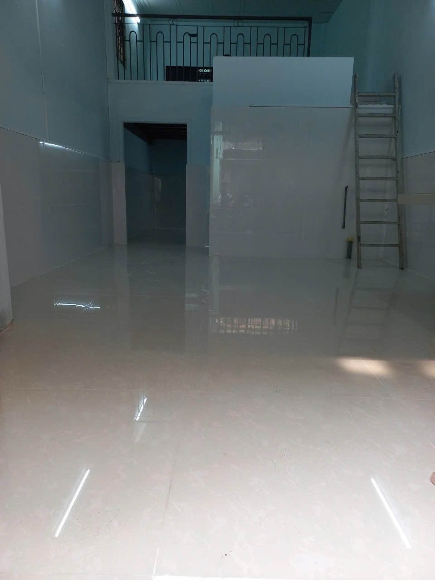 TT TÂN BÌNH, NHÀ 2 TẦNG 5,6m x 21,8m, SÁT QUẬN 10, QUẬN 11
