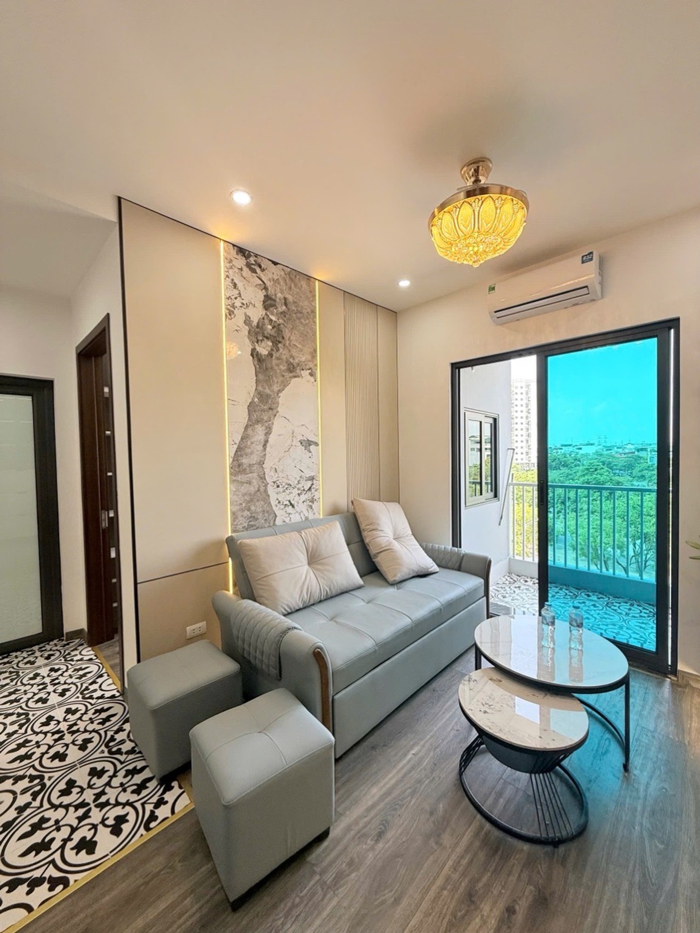Cơ hội hiếm có sở hữu căn hộ nội thất đầy đủ tại KĐT Việt Hưng Long Biên