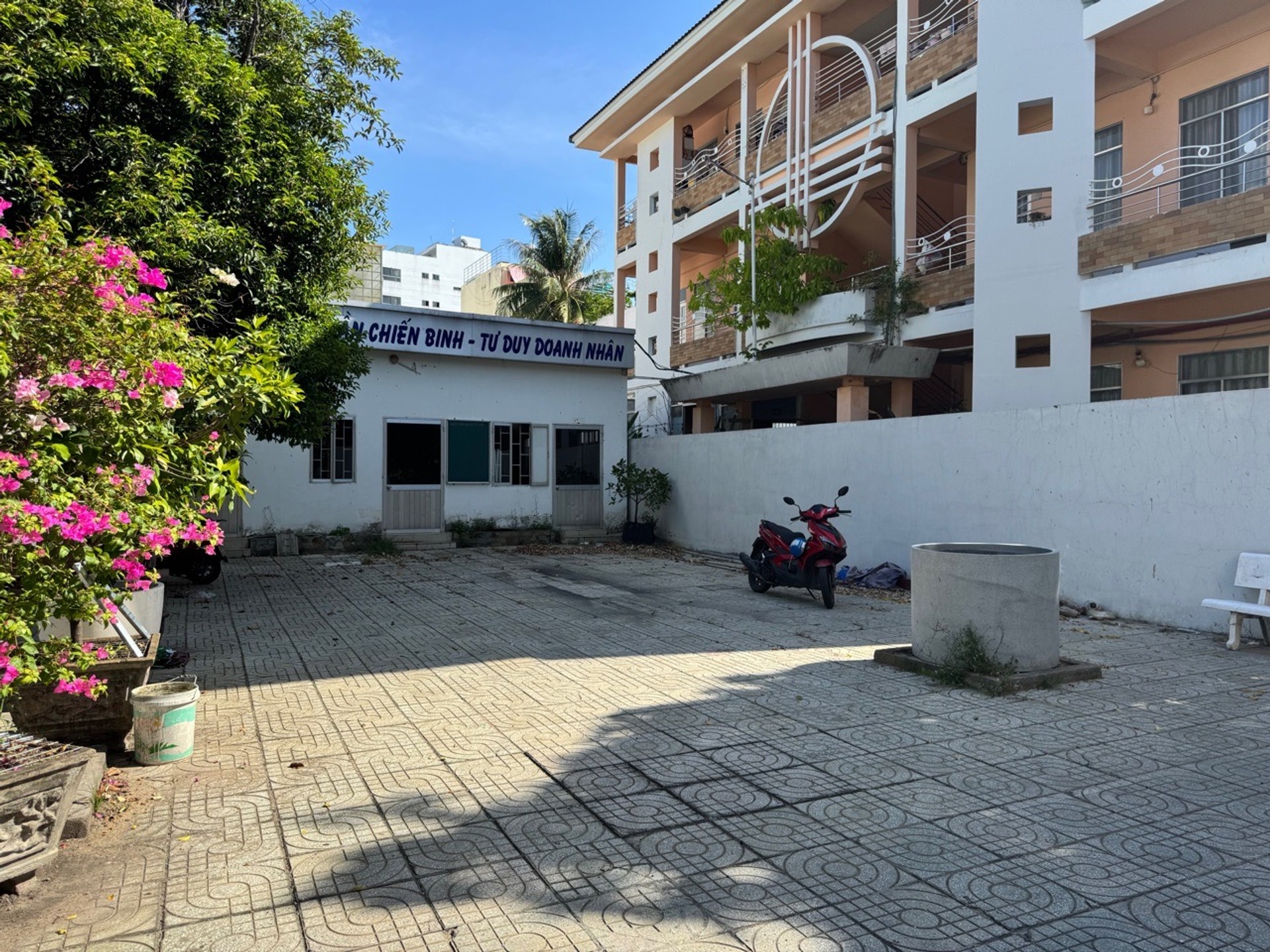 Bán đất 229m2 mặt tiền 11m khu vực Tân Bình giá 25 tỷ