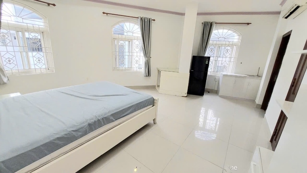 Bán toà nhà 6 tầng lô góc mặt tiền 13m KDC Trung Sơn