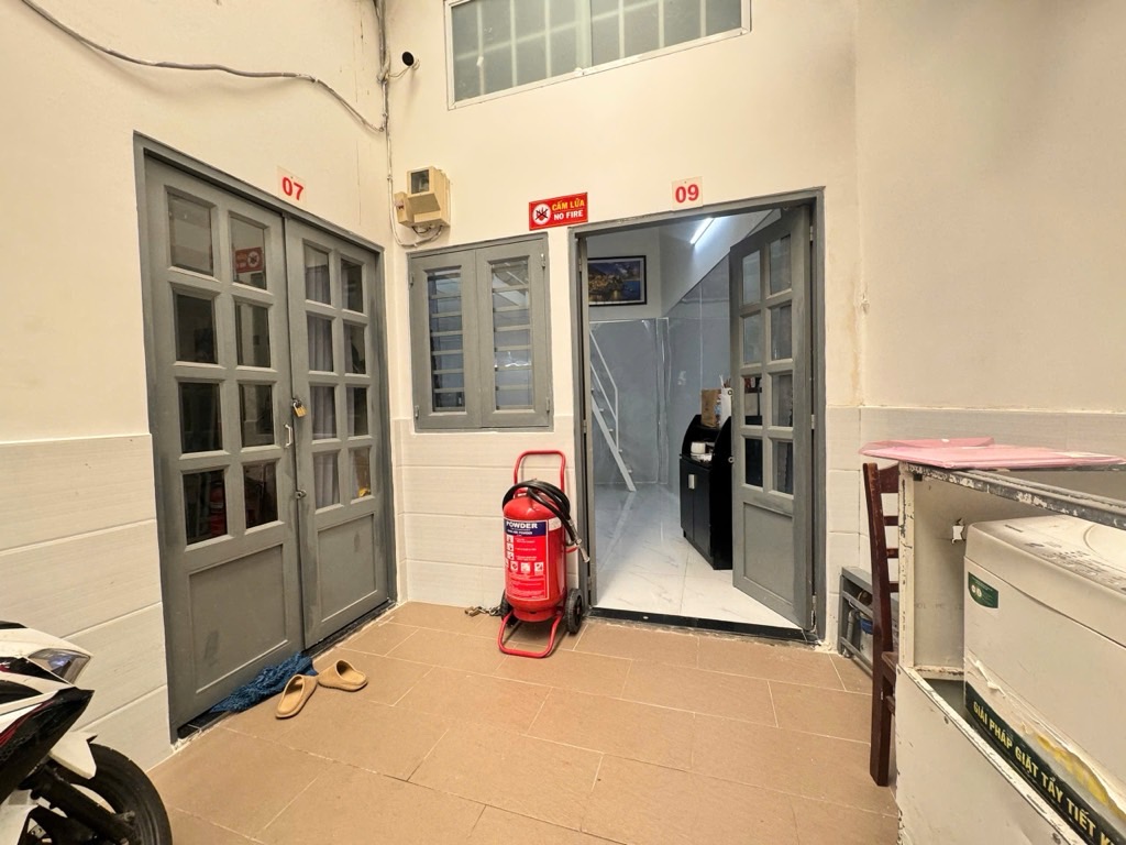 Dãy trọ 10 phòng - 173m2 - Thu 540tr/năm - 12.89 tỷ -  Ngang 10m - SHR