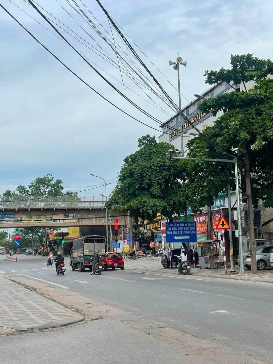 💥CHỦ CẦN TIỀN – GIẢM CHÀO TẬN 700 TRIỆU 💥
🔥 DUY NHẤT 1 LÔ CỔ ĐIỂN – TRỤC KINH DOANH – TÀI CHÍNH